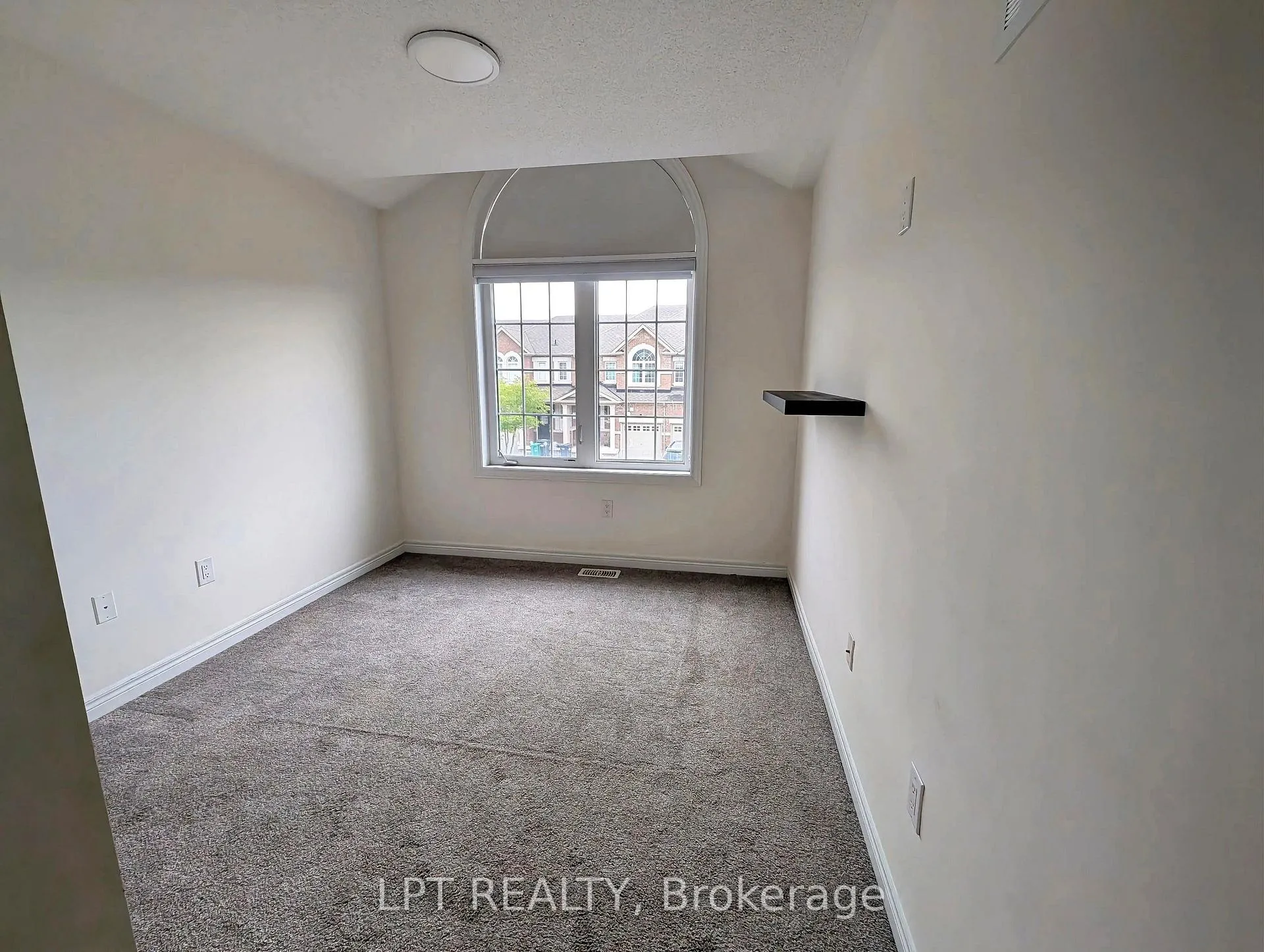 Photo 14 of 22 Dufay Road, Brampton, Northwest Brampton — HOMEH