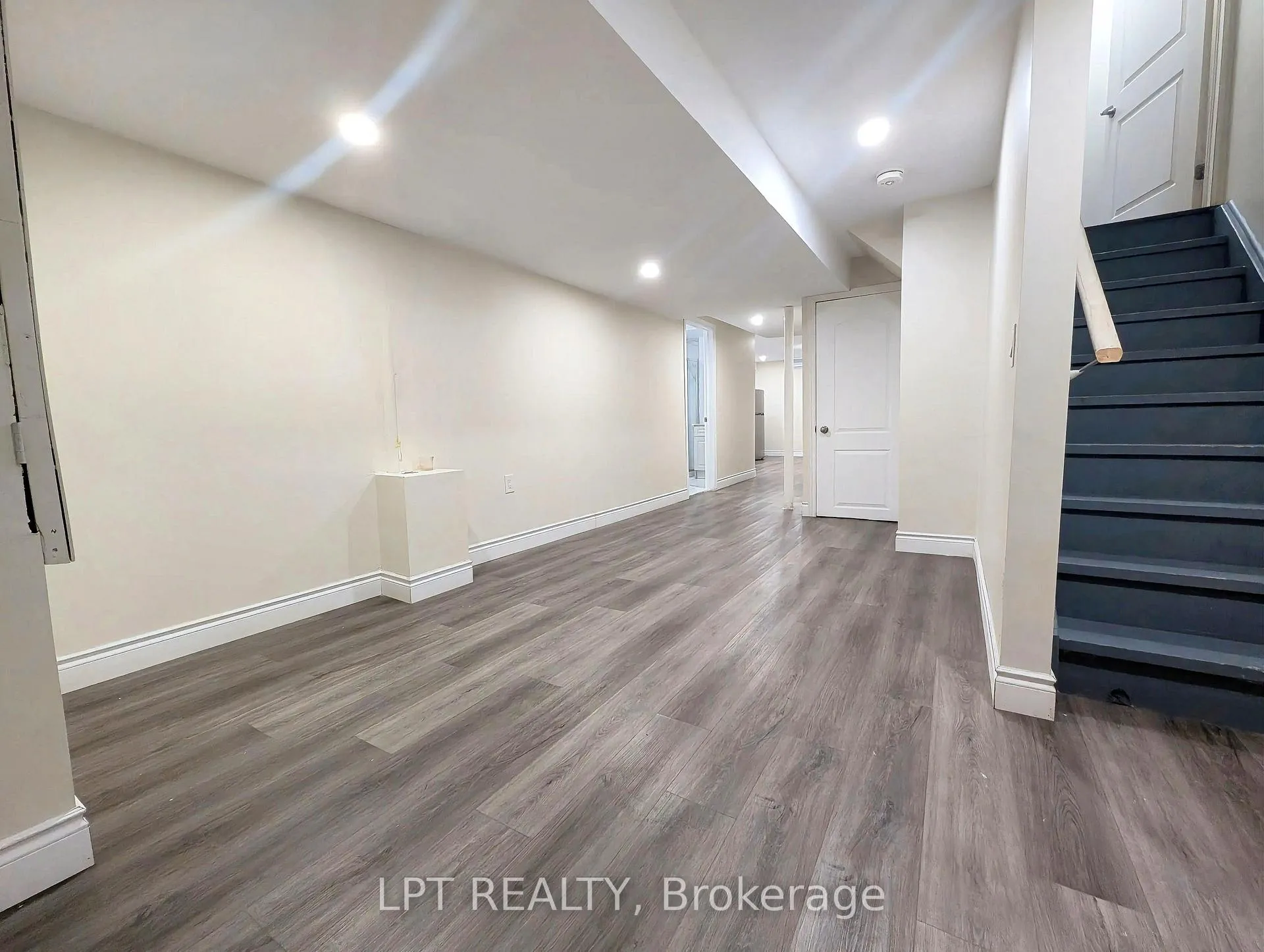 Photo 17 of 22 Dufay Road, Brampton, Northwest Brampton — HOMEH