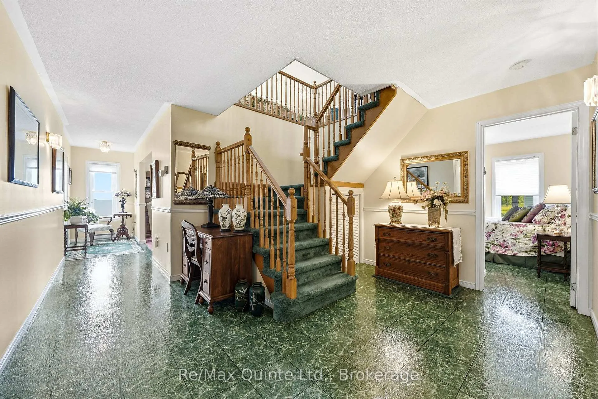 Photo 19 of 29 Hyatt Lane, Prince Edward County, Hallowell Ward — HOMEH