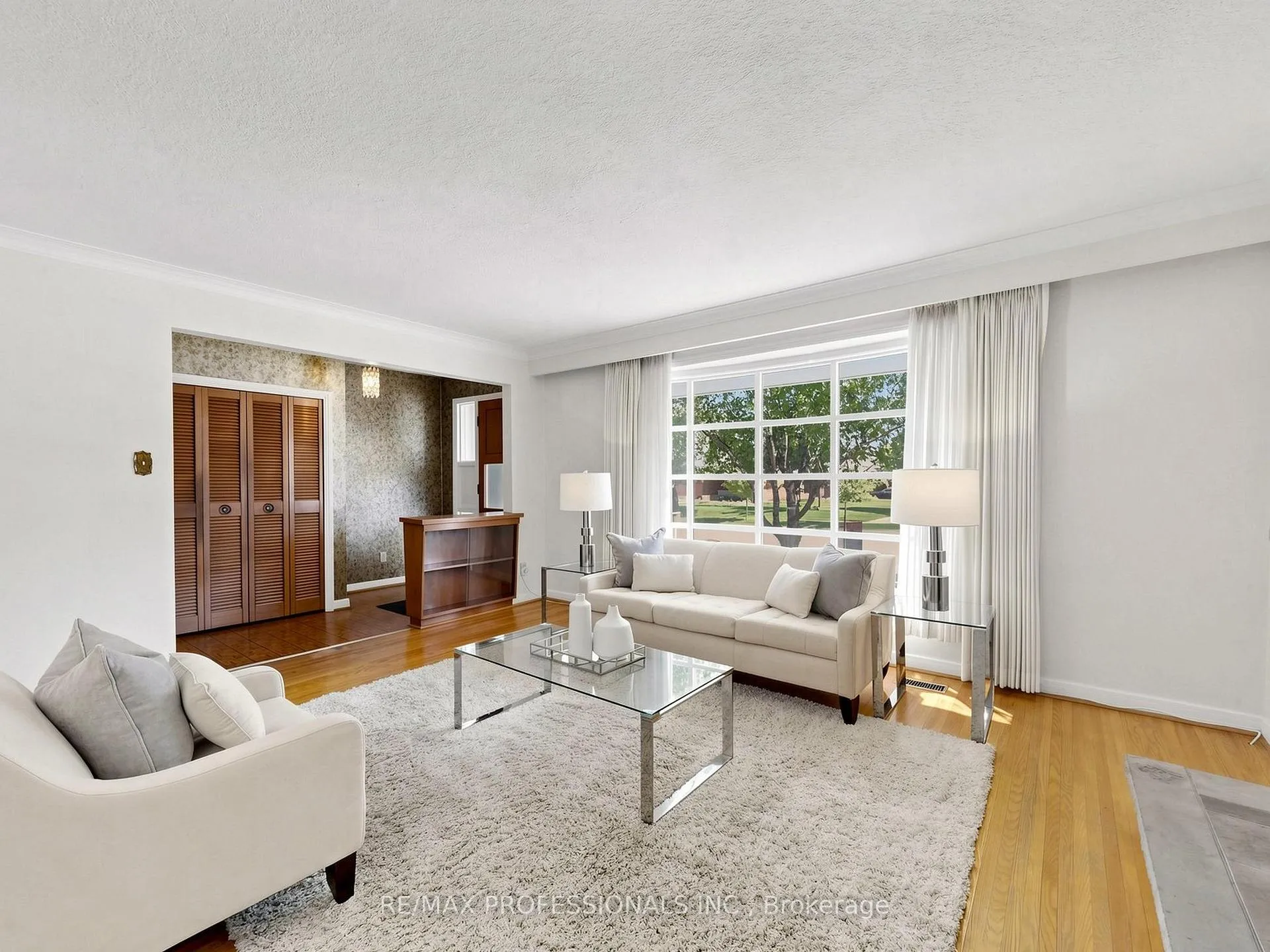 Photo 5 of 49 Laurelwood Crescent, Etobicoke, Willowridge-Martingrove-Richview — HOMEH