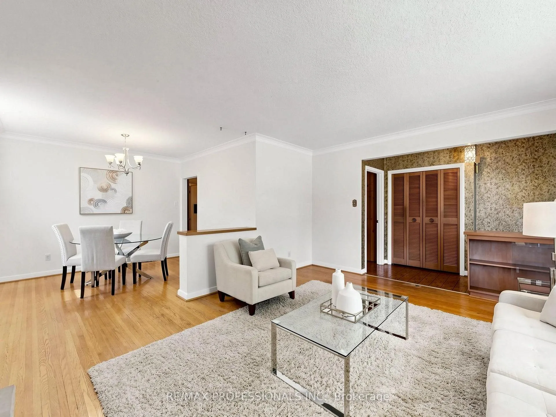 Photo 7 of 49 Laurelwood Crescent, Etobicoke, Willowridge-Martingrove-Richview — HOMEH