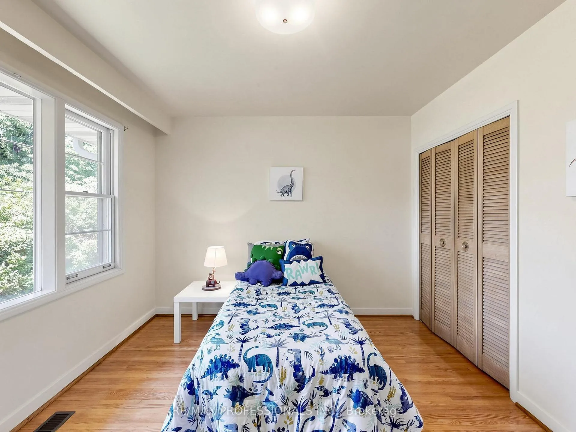 Photo 22 of 49 Laurelwood Crescent, Etobicoke, Willowridge-Martingrove-Richview — HOMEH