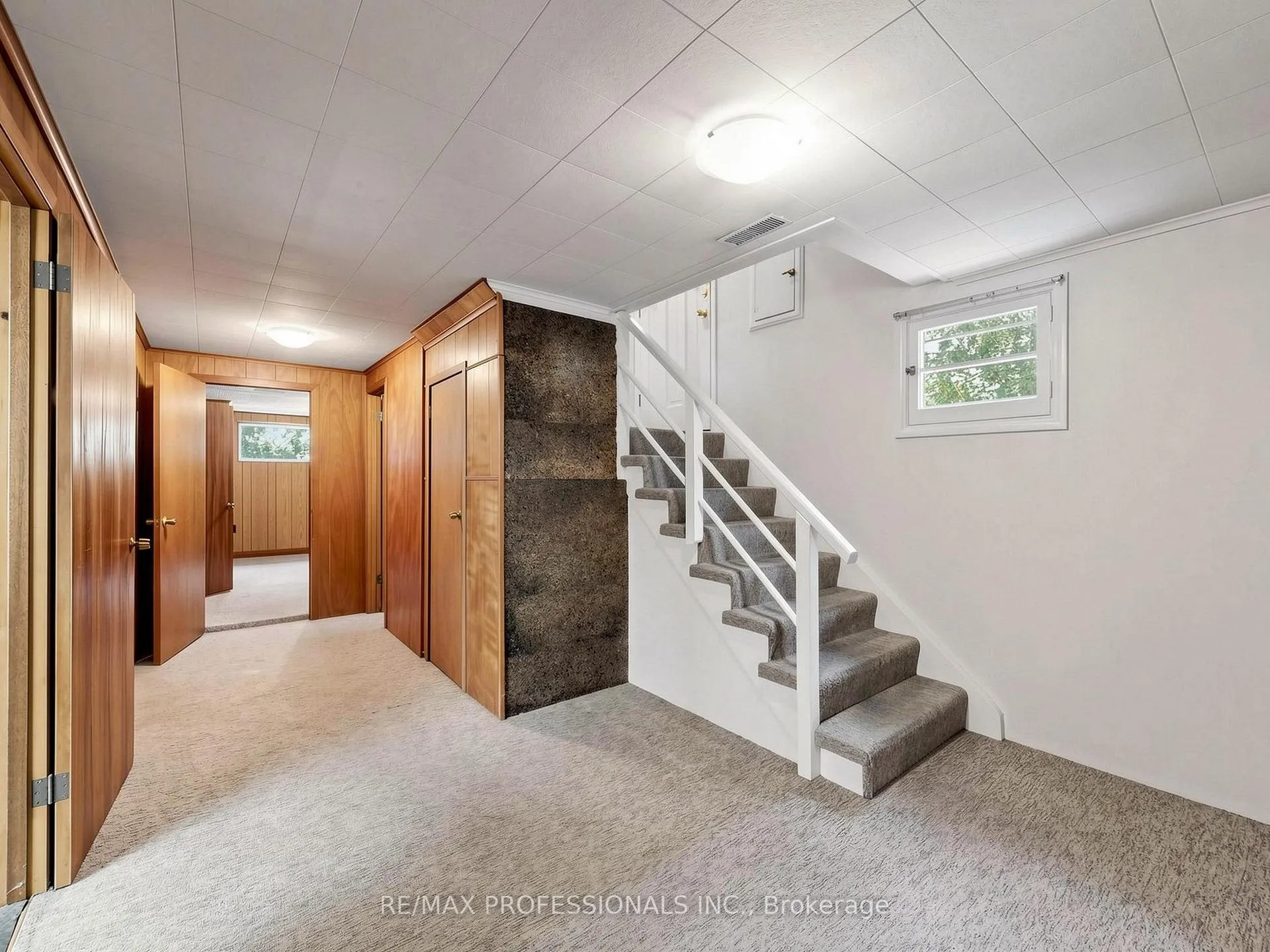 Photo 23 of 49 Laurelwood Crescent, Etobicoke, Willowridge-Martingrove-Richview — HOMEH