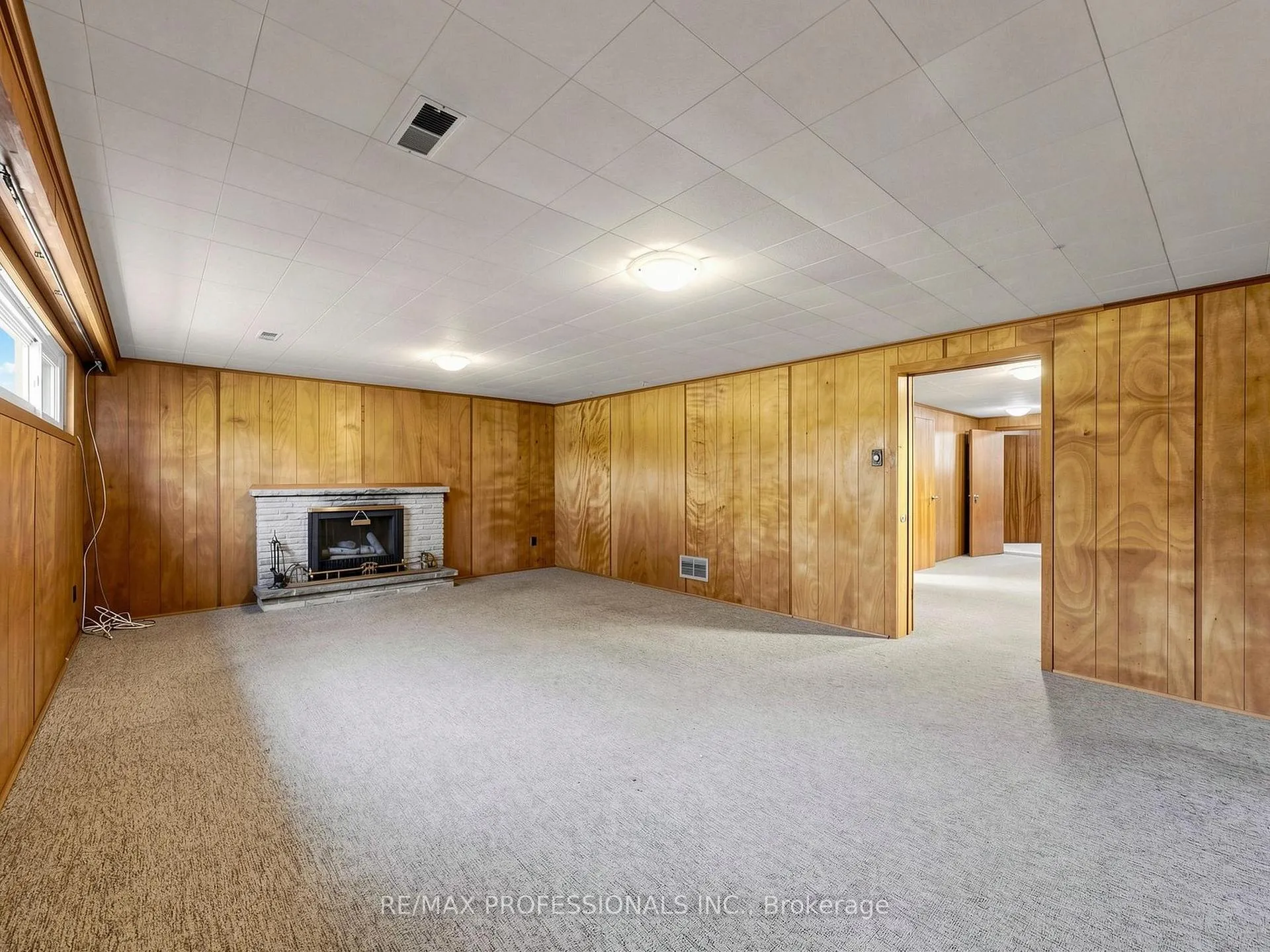 Photo 25 of 49 Laurelwood Crescent, Etobicoke, Willowridge-Martingrove-Richview — HOMEH