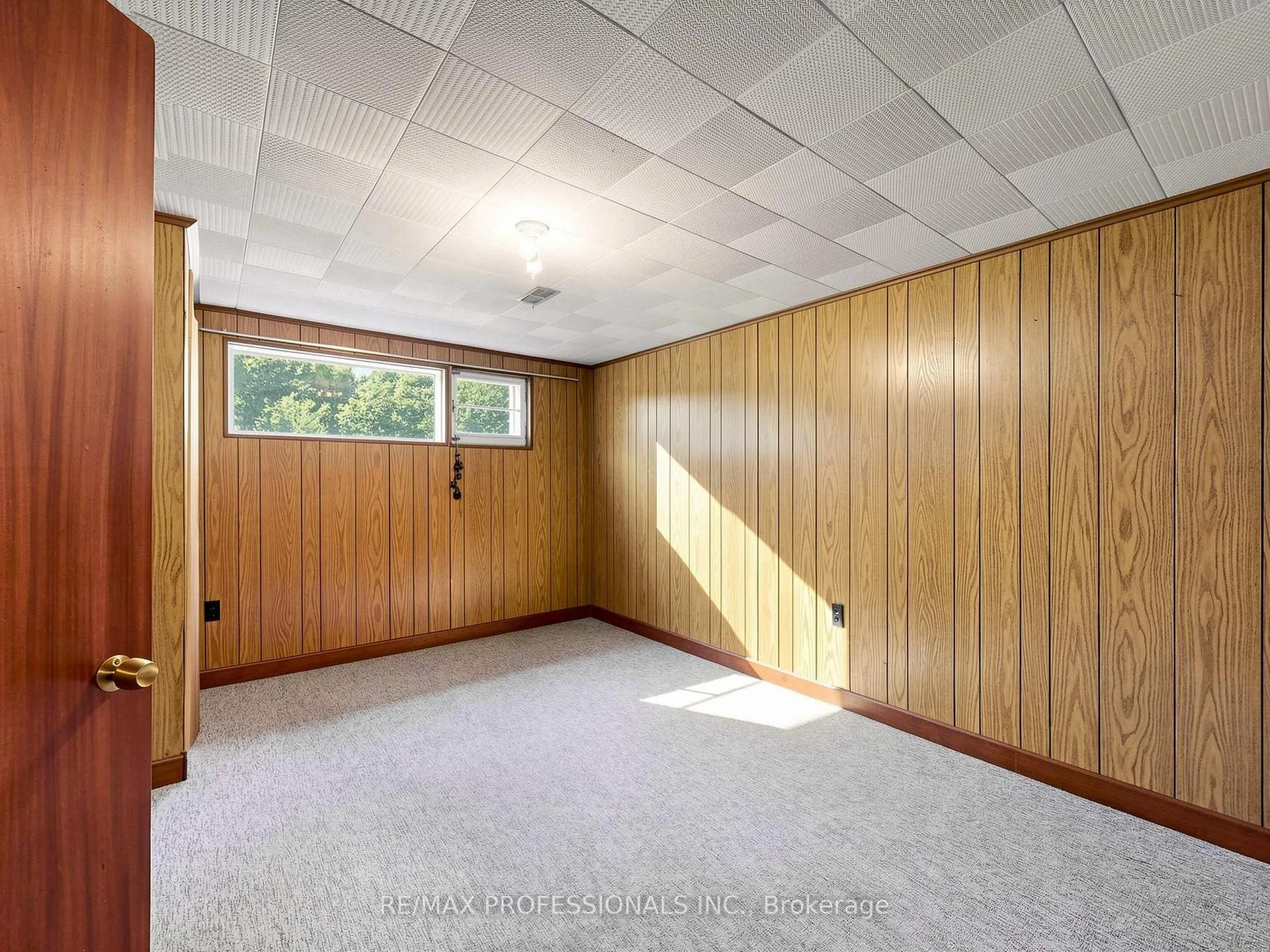 Photo 29 of 49 Laurelwood Crescent, Etobicoke, Willowridge-Martingrove-Richview — HOMEH