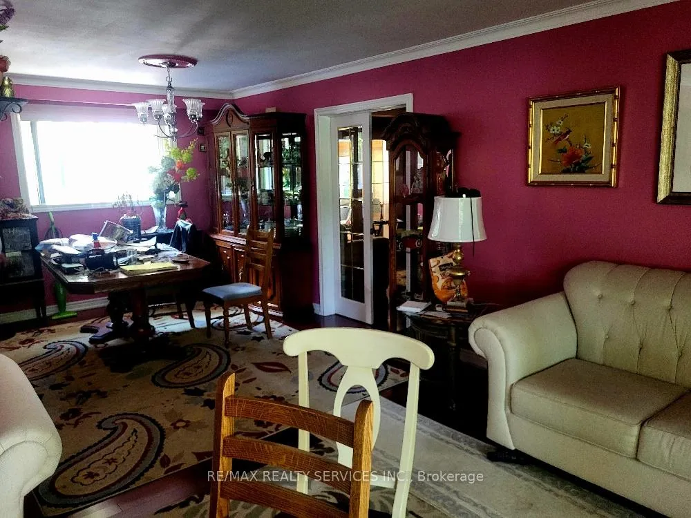 Photo 10 of 59 Hillside Drive, Brampton, Westgate — HOMEH