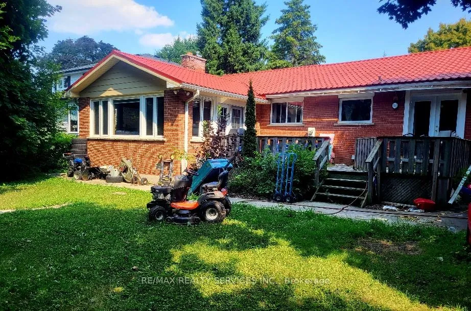 Photo 12 of 59 Hillside Drive, Brampton, Westgate — HOMEH