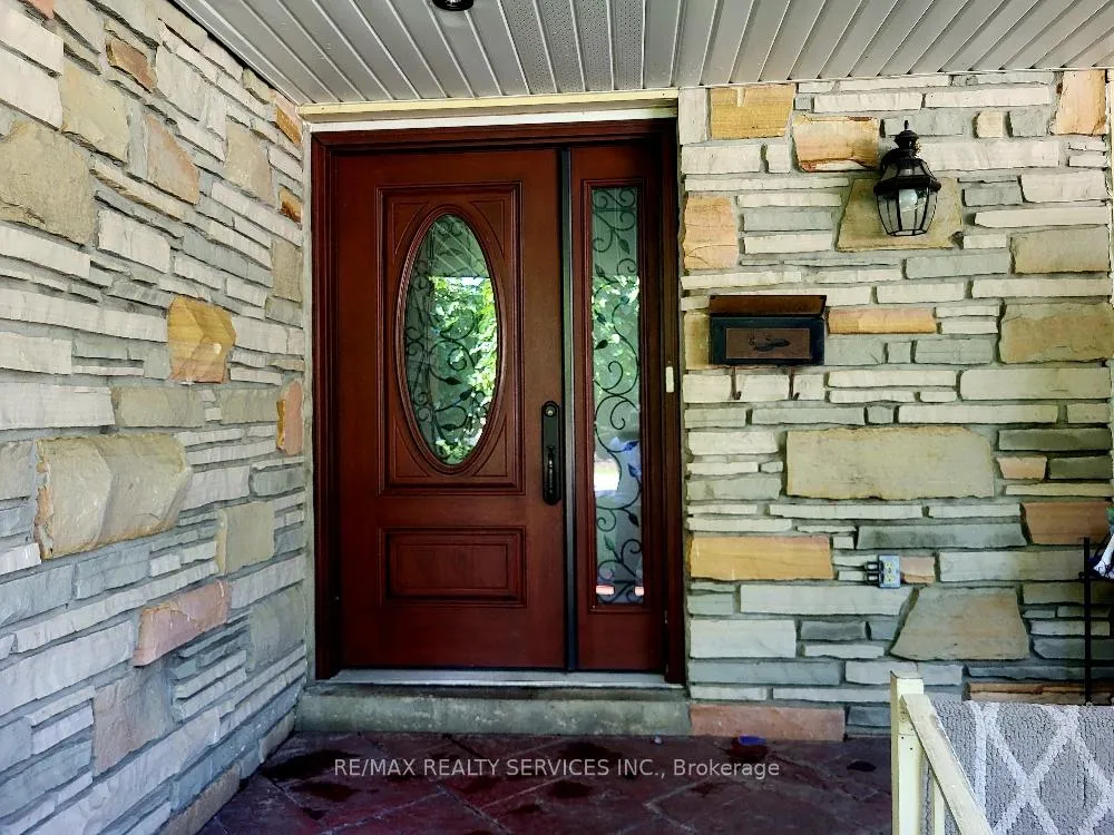 Photo 14 of 59 Hillside Drive, Brampton, Westgate — HOMEH