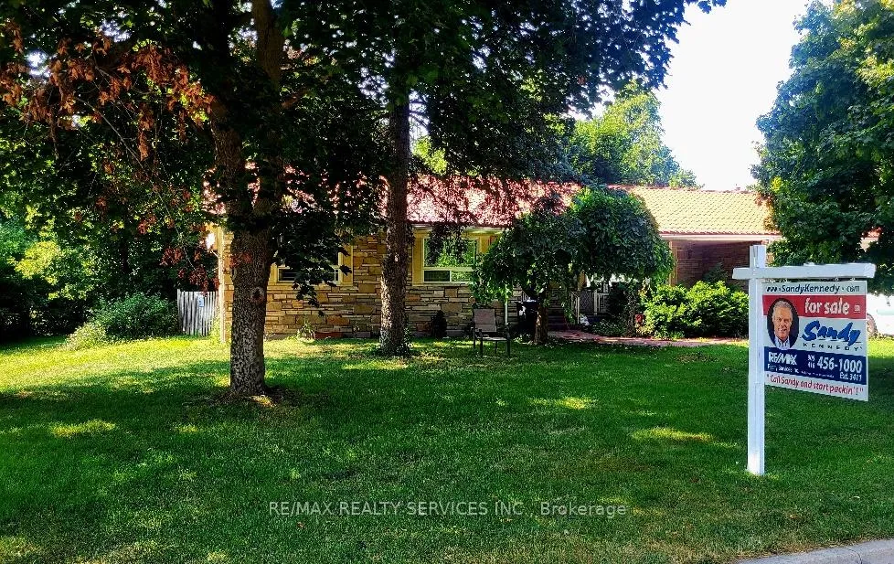 Photo 16 of 59 Hillside Drive, Brampton, Westgate — HOMEH