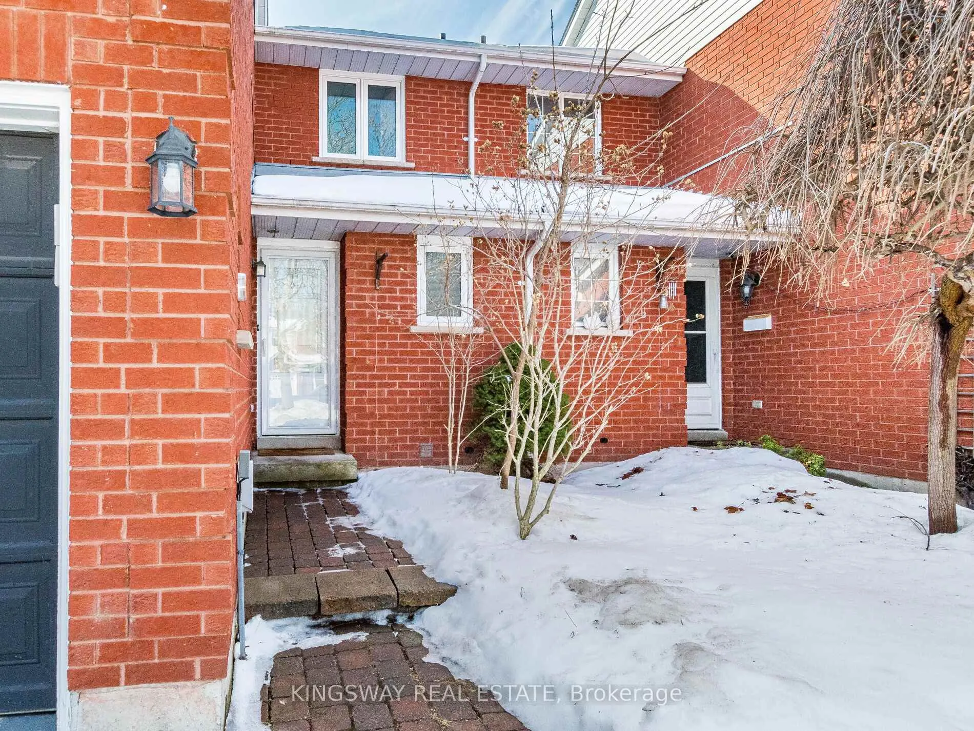 Photo 3 of 2442 Stefi Trail, Oakville, River Oaks — HOMEH