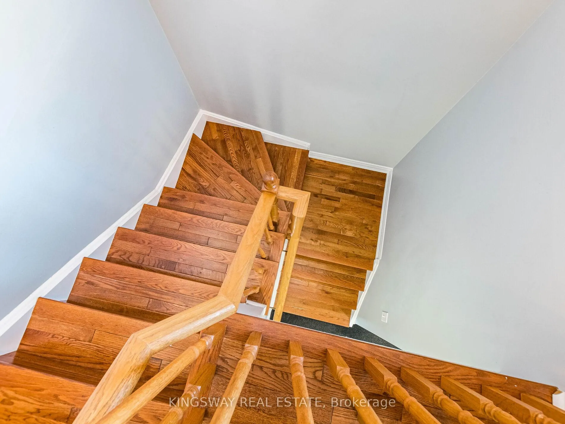 Photo 21 of 2442 Stefi Trail, Oakville, River Oaks — HOMEH