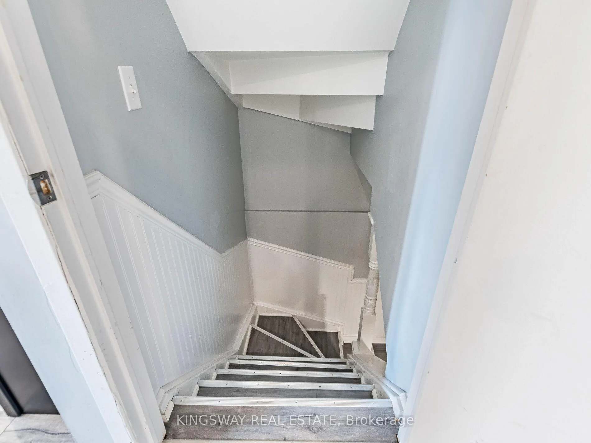 Photo 36 of 2442 Stefi Trail, Oakville, River Oaks — HOMEH