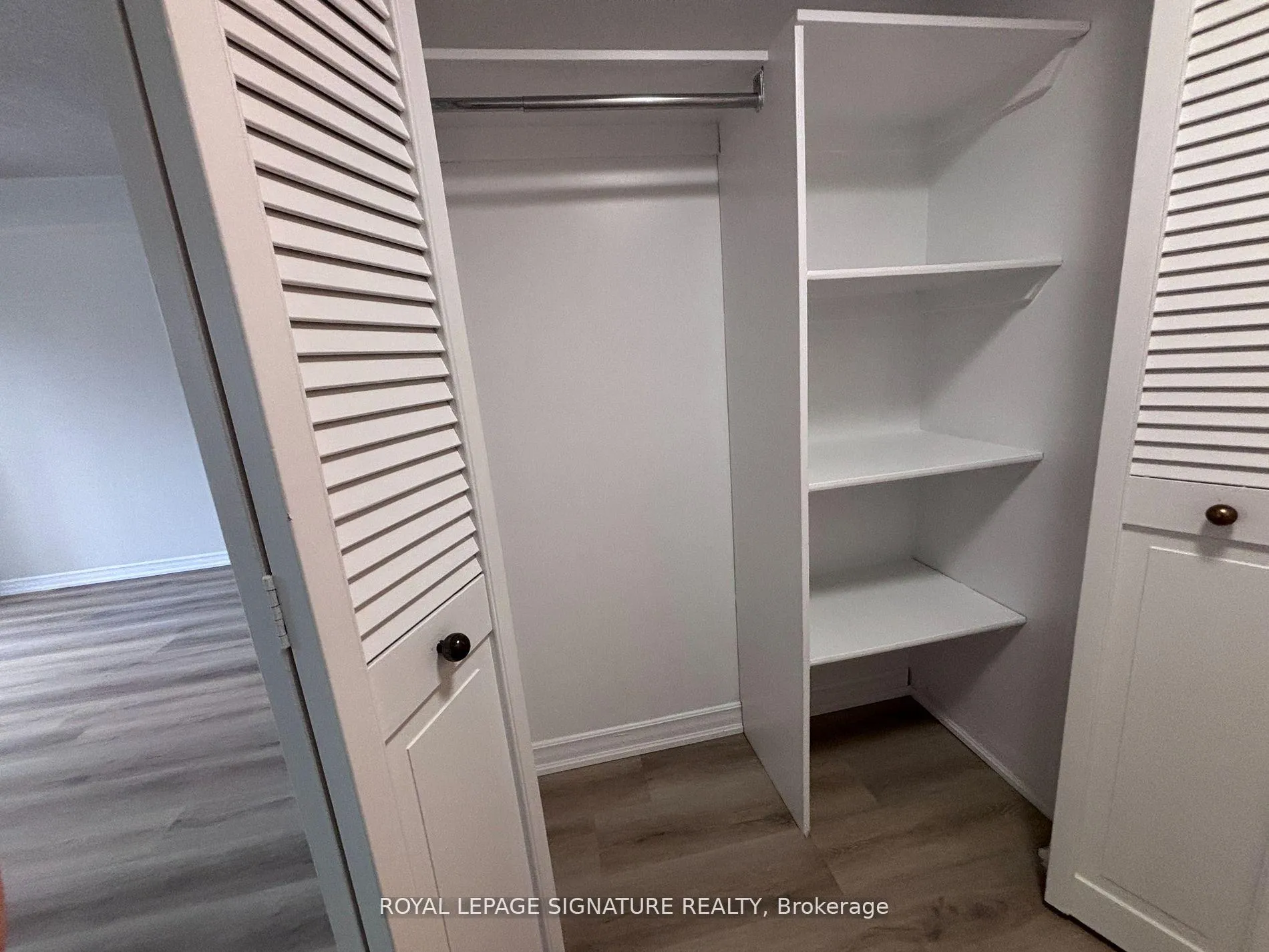 Photo 19 of Unit 1409, 65 Harbour Square, Toronto, Waterfront Communities — HOMEH