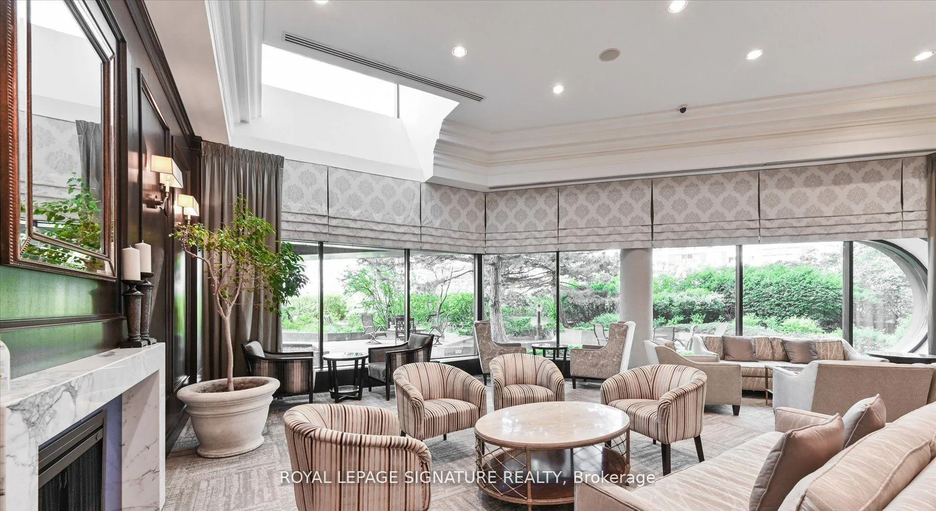 Photo 21 of Unit 1409, 65 Harbour Square, Toronto, Waterfront Communities — HOMEH