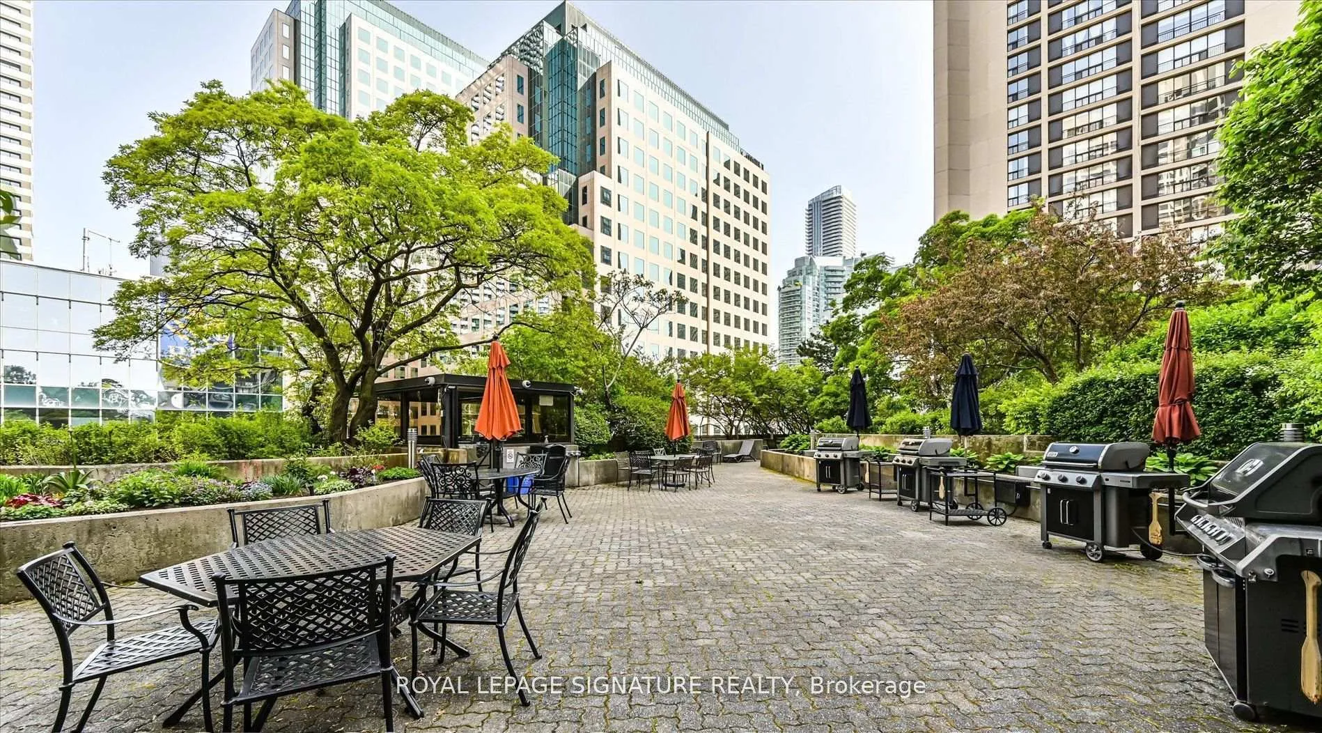 Photo 27 of Unit 1409, 65 Harbour Square, Toronto, Waterfront Communities — HOMEH