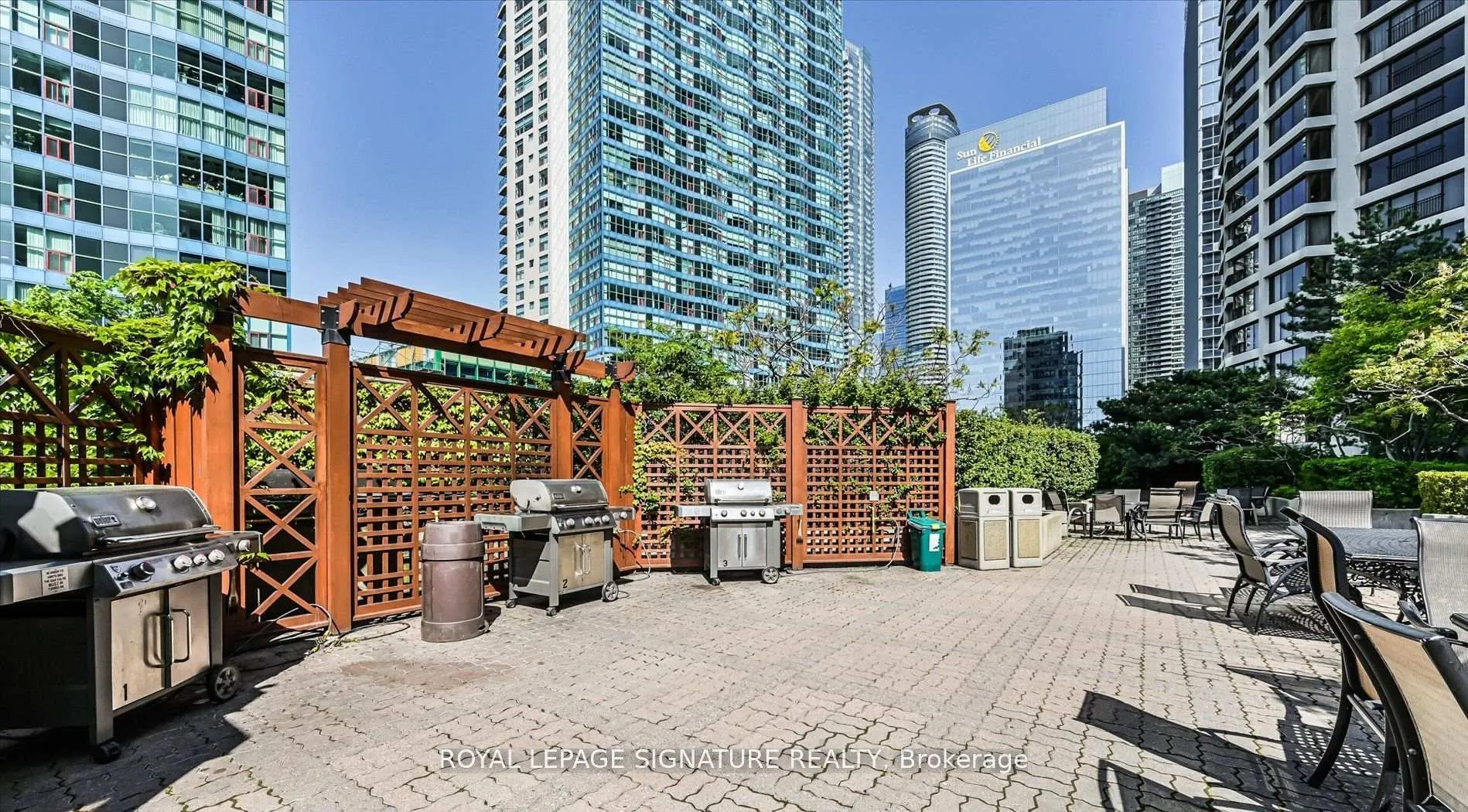 Photo 28 of Unit 1409, 65 Harbour Square, Toronto, Waterfront Communities — HOMEH
