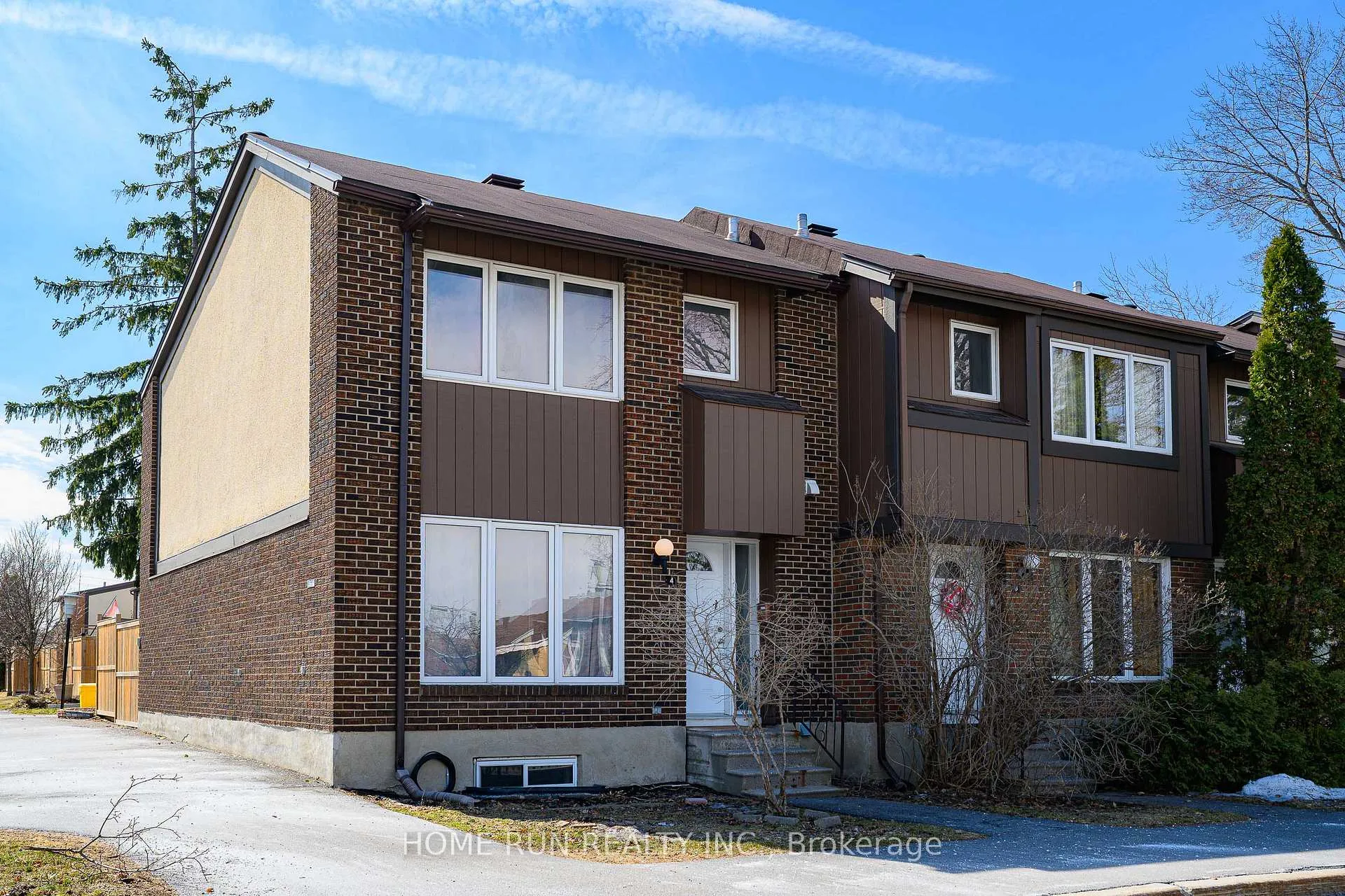 Photo 6 of Unit 4, 2111 Montreal Road, Ottawa, Beaconwood — HOMEH