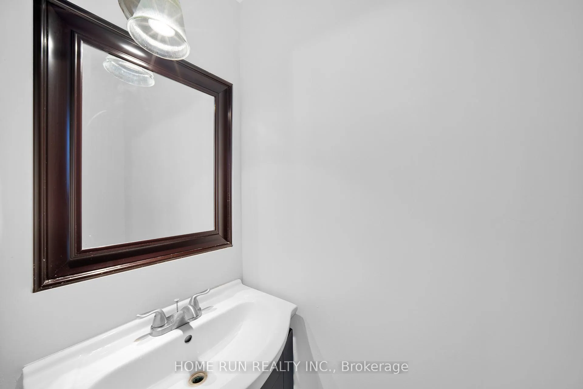 Photo 21 of Unit 4, 2111 Montreal Road, Ottawa, Beaconwood — HOMEH