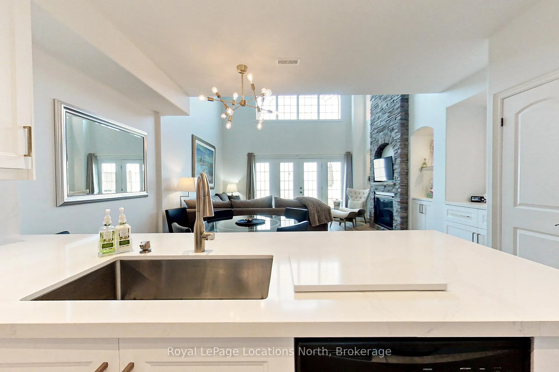 Photo 7 of Unit 10, 209707 26 Highway, Blue Mountains — HOMEH