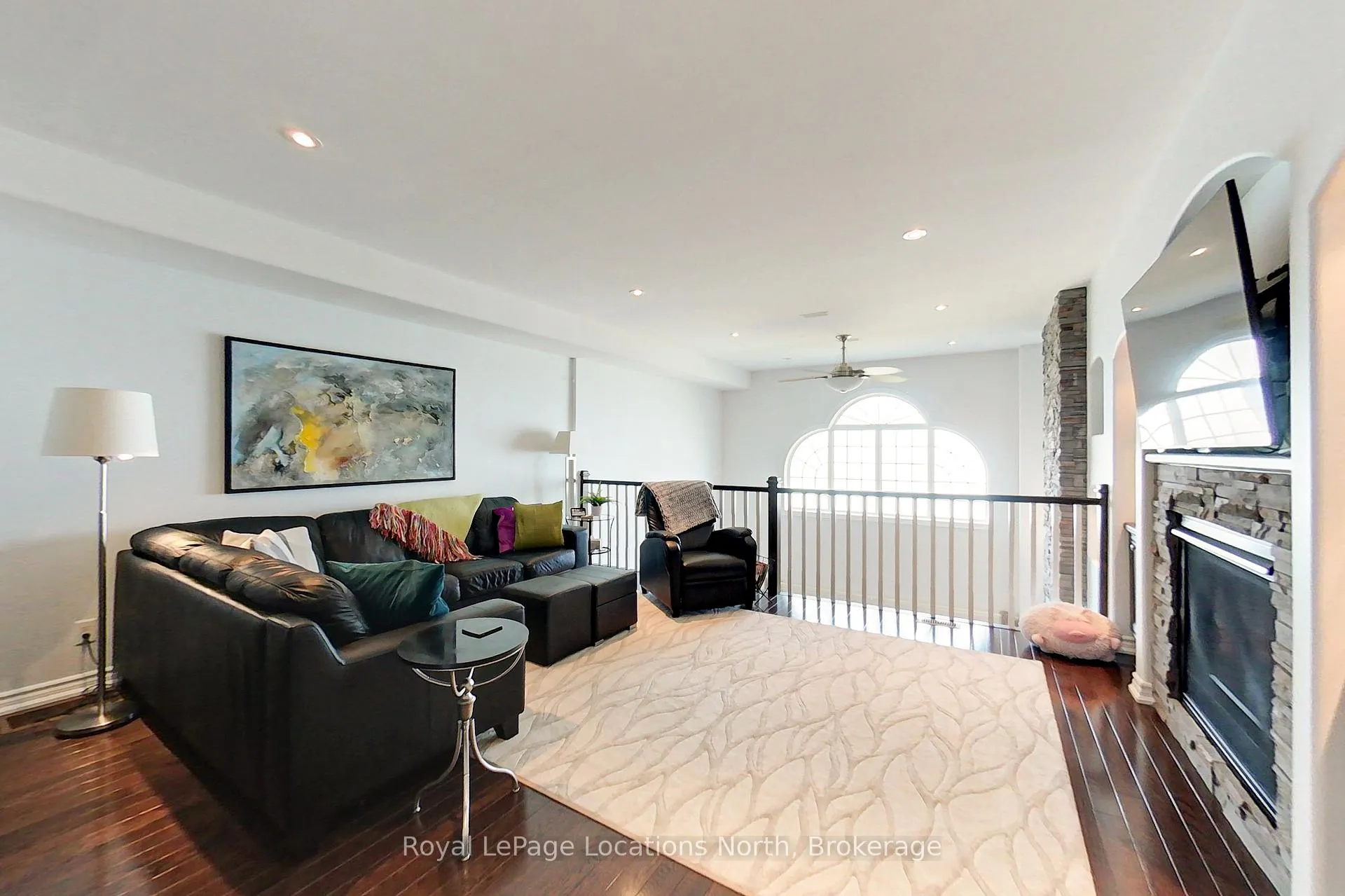 Photo 16 of Unit 10, 209707 26 Highway, Blue Mountains — HOMEH