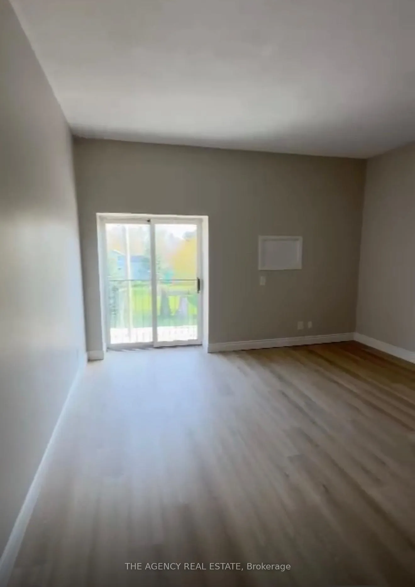 Photo 2 of Unit 8, 156 Main Street, Bluewater, Hay — HOMEH