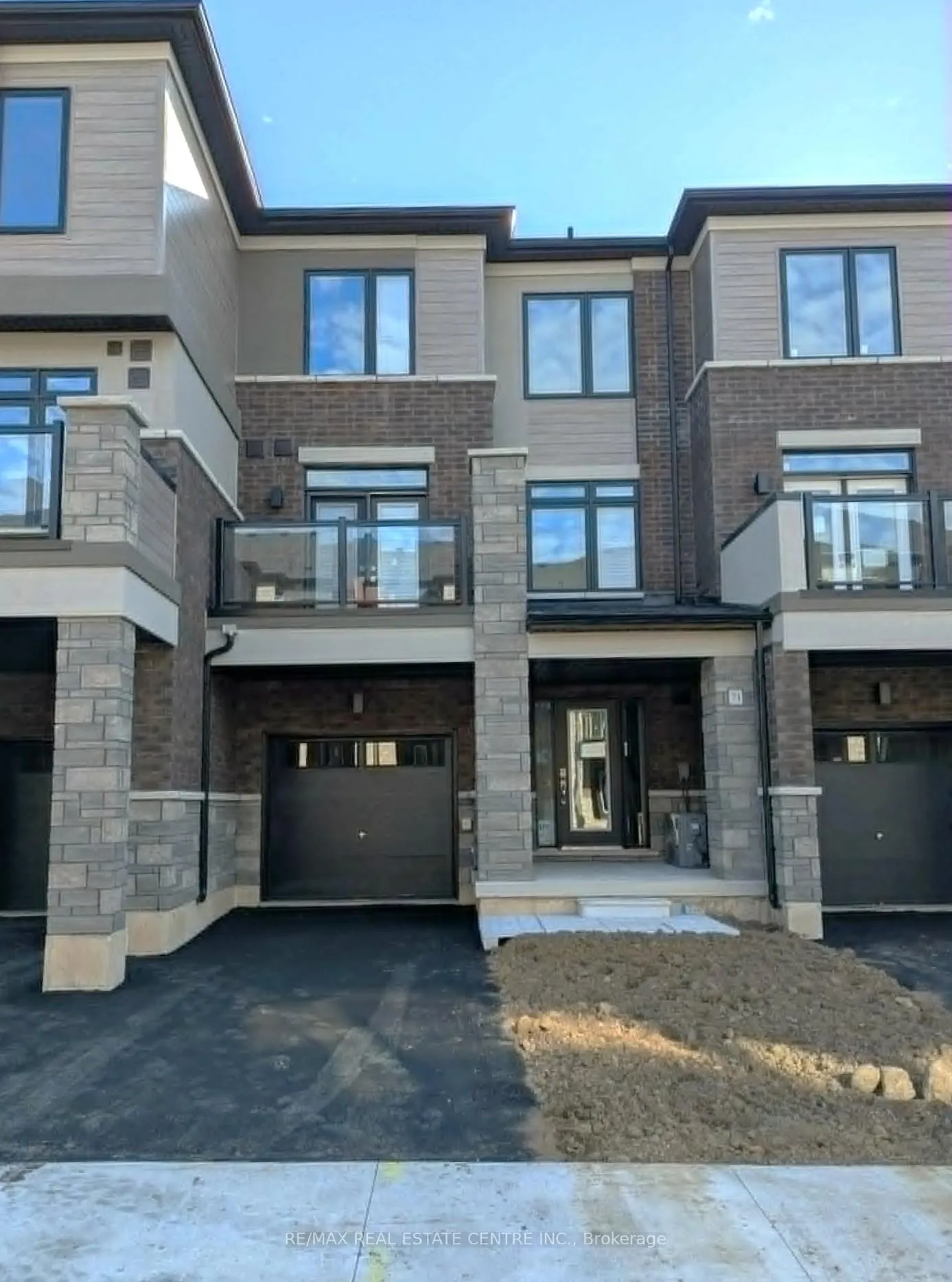 Photo 1 of Unit 71, 313 Conklin Road, Brantford, Empire South — HOMEH