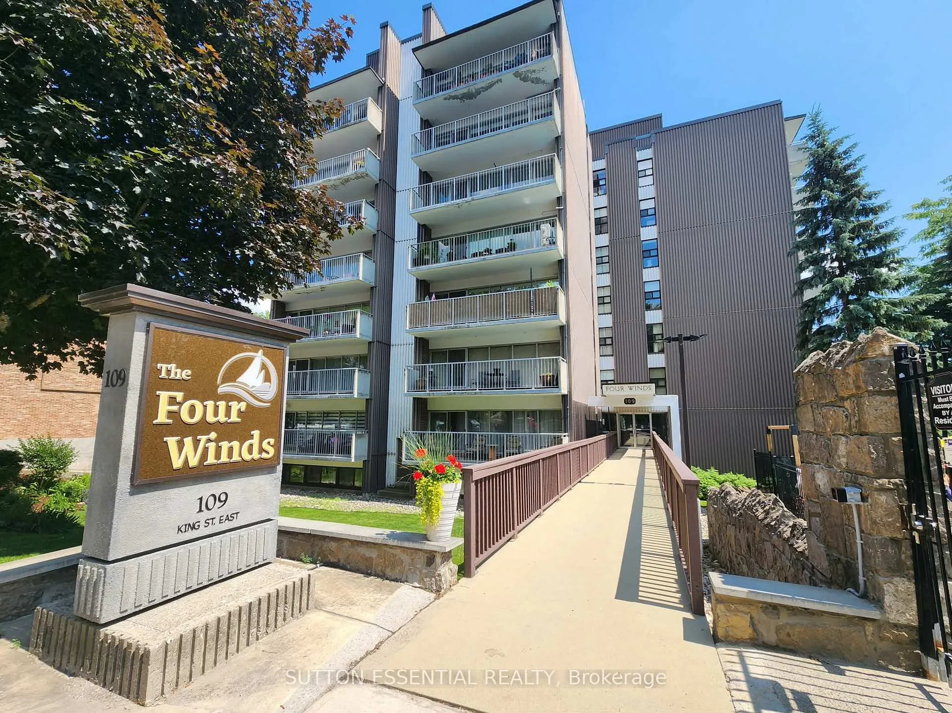 Photo of Unit 904, 109 King Street E