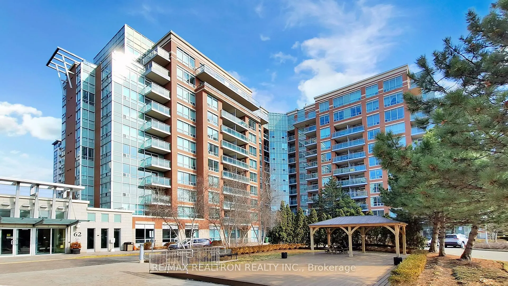 Photo 1 of Unit 103, 62 Suncrest Boulevard, Markham, Commerce Valley — HOMEH