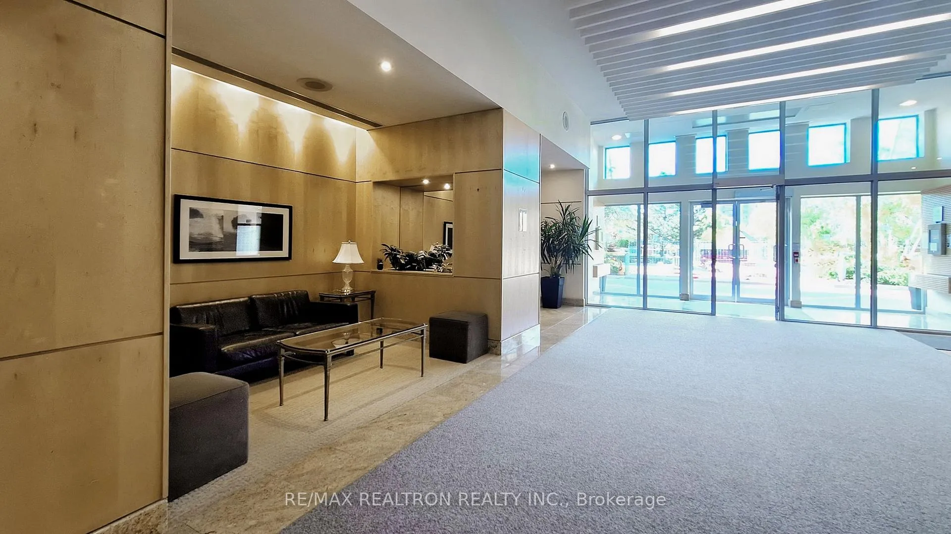 Photo 7 of Unit 103, 62 Suncrest Boulevard, Markham, Commerce Valley — HOMEH