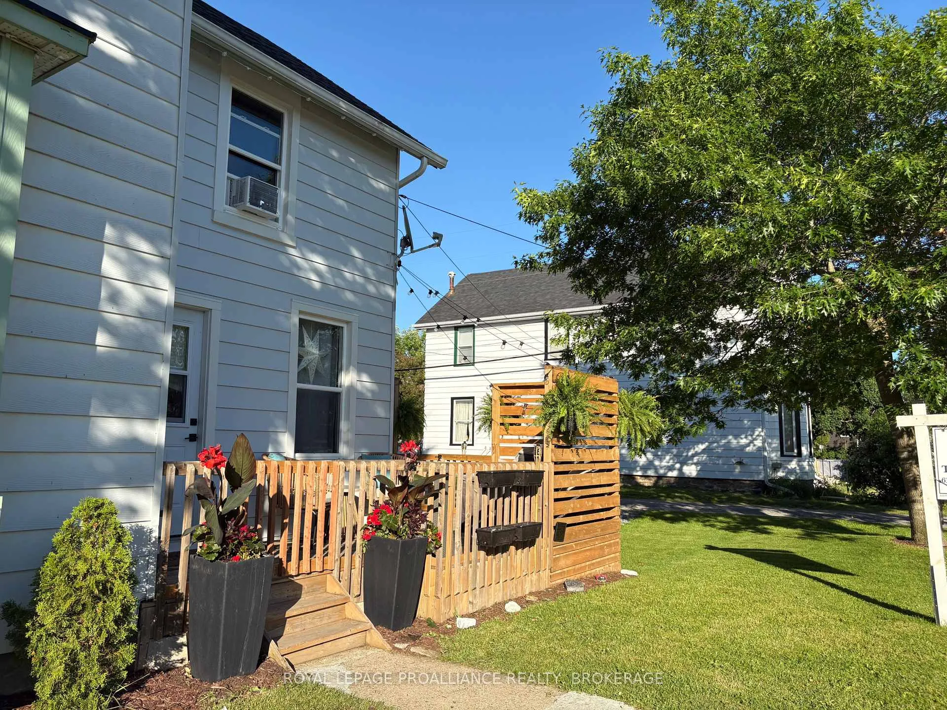 Photo 2 of 151 Adelaide Street, Gananoque, Gananoque — HOMEH