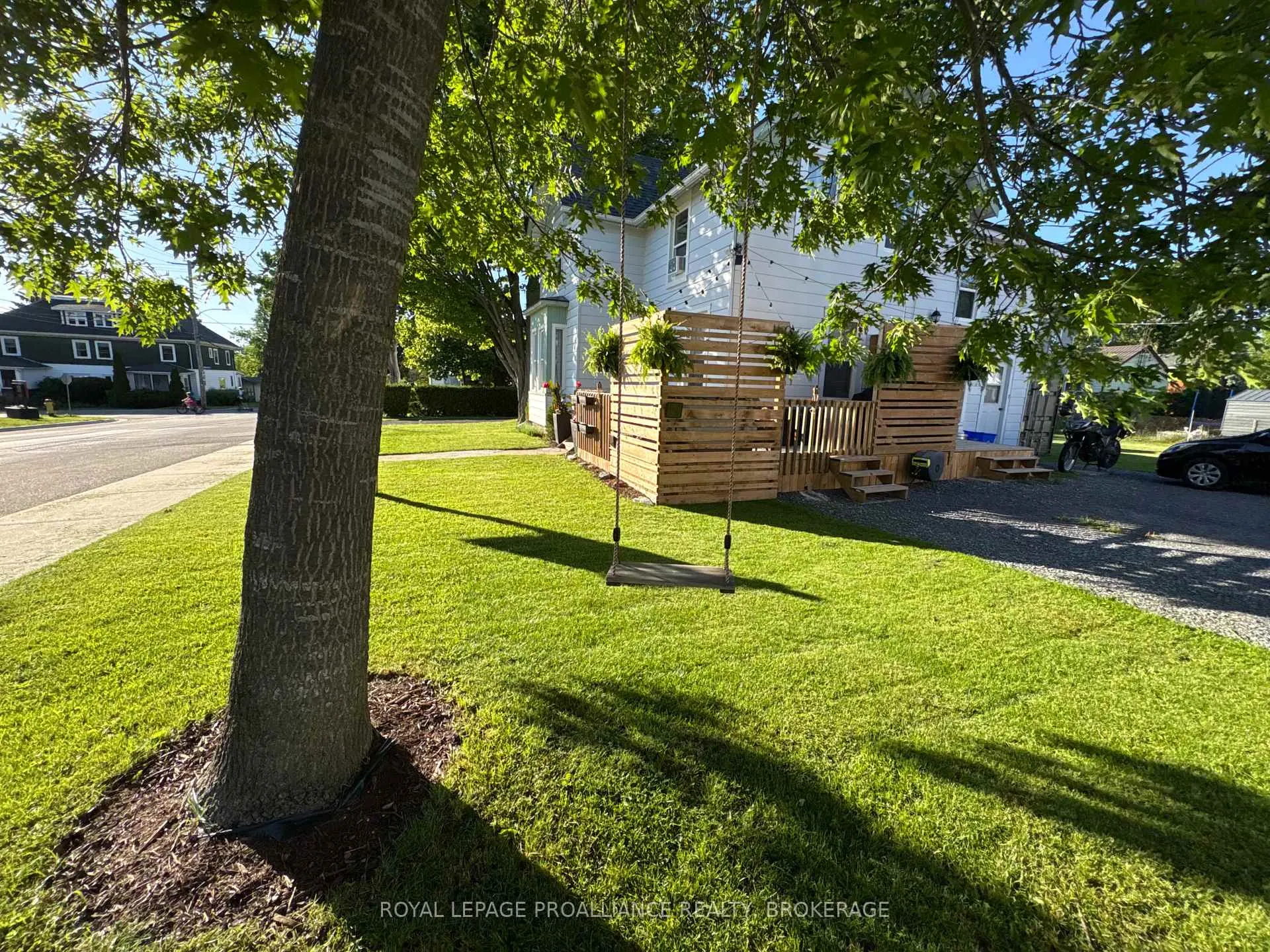 Photo 5 of 151 Adelaide Street, Gananoque, Gananoque — HOMEH