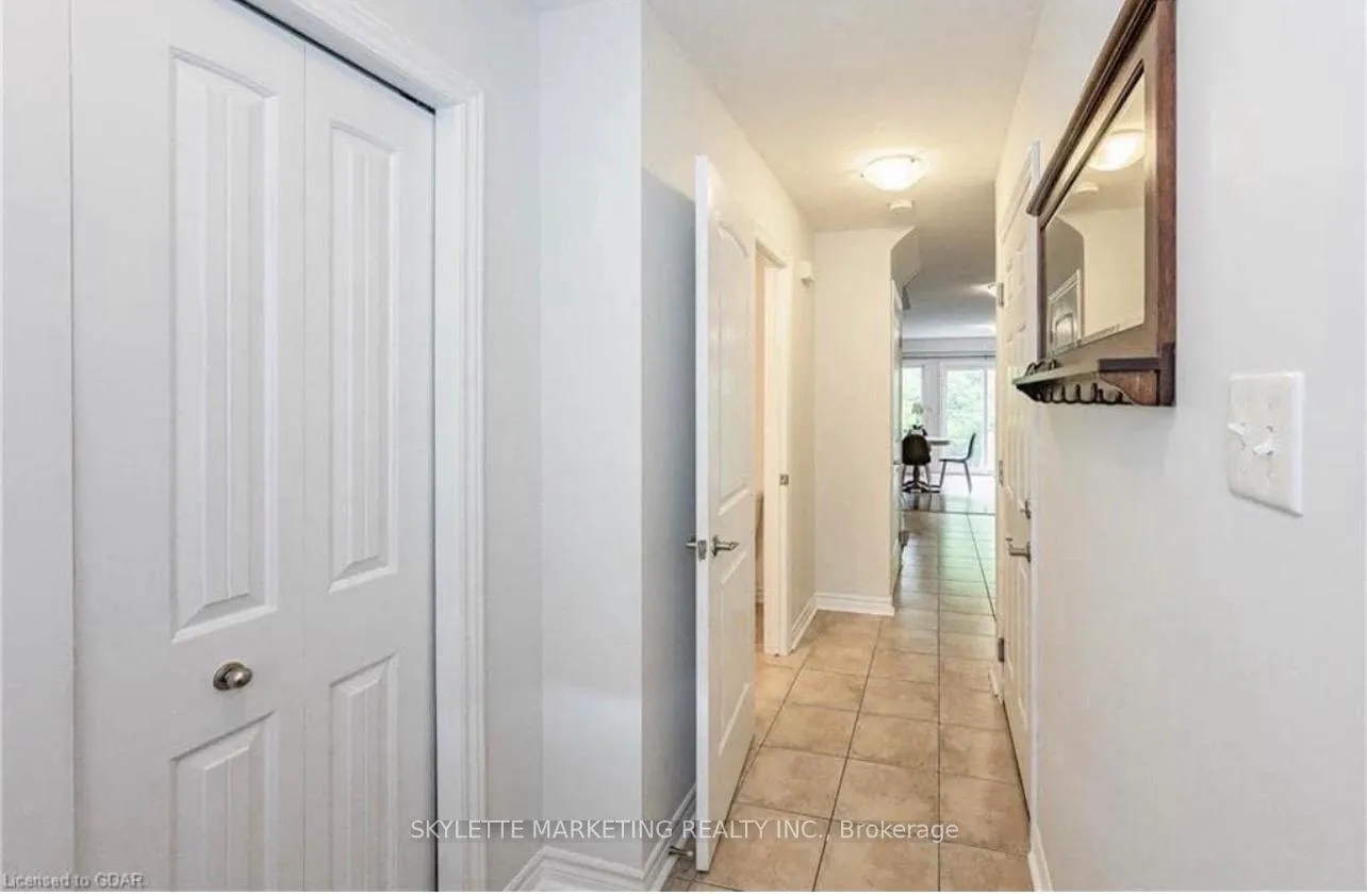 Photo 13 of 24 Lambeth Way, Guelph, Pineridge/Westminster Woods — HOMEH