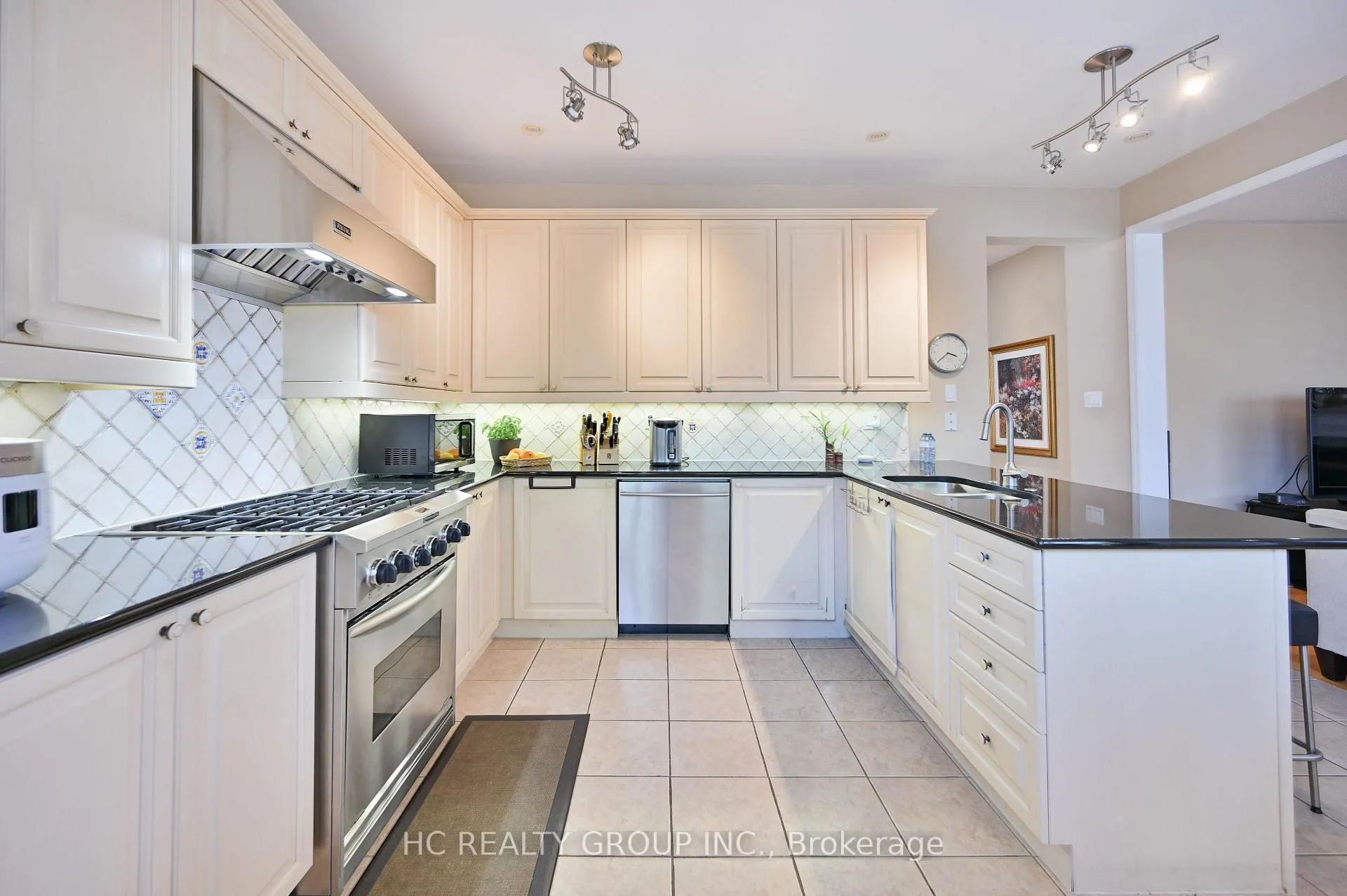 Photo 13 of 17 Landsdown Crescent, Markham, Wismer — HOMEH
