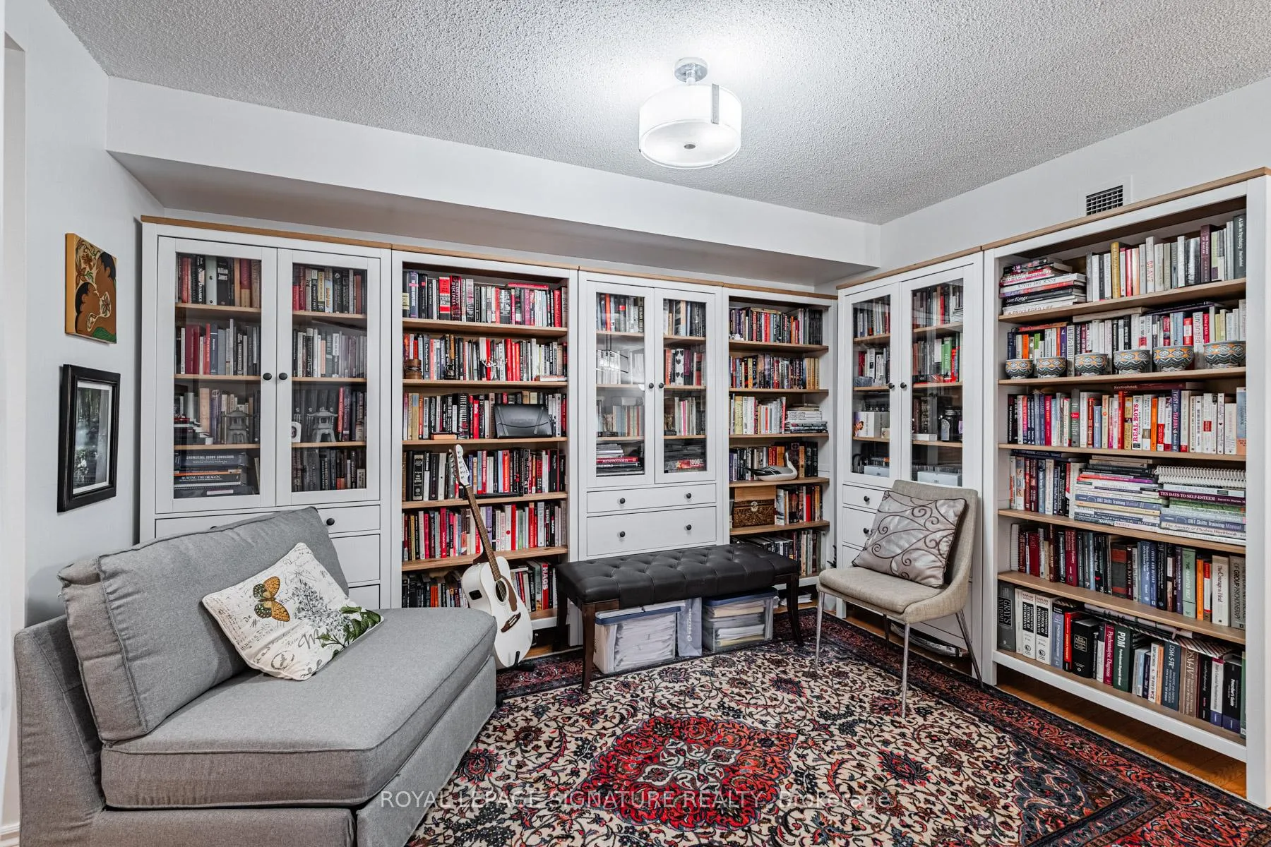 Photo 5 of Unit 813, 123 Eglinton Avenue E, Toronto, Mount Pleasant West — HOMEH