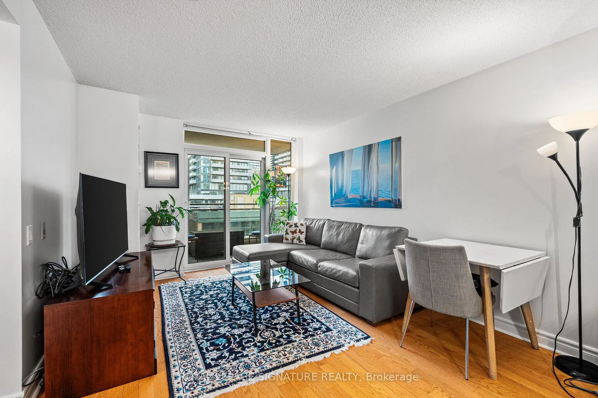 Photo 15 of Unit 813, 123 Eglinton Avenue E, Toronto, Mount Pleasant West — HOMEH