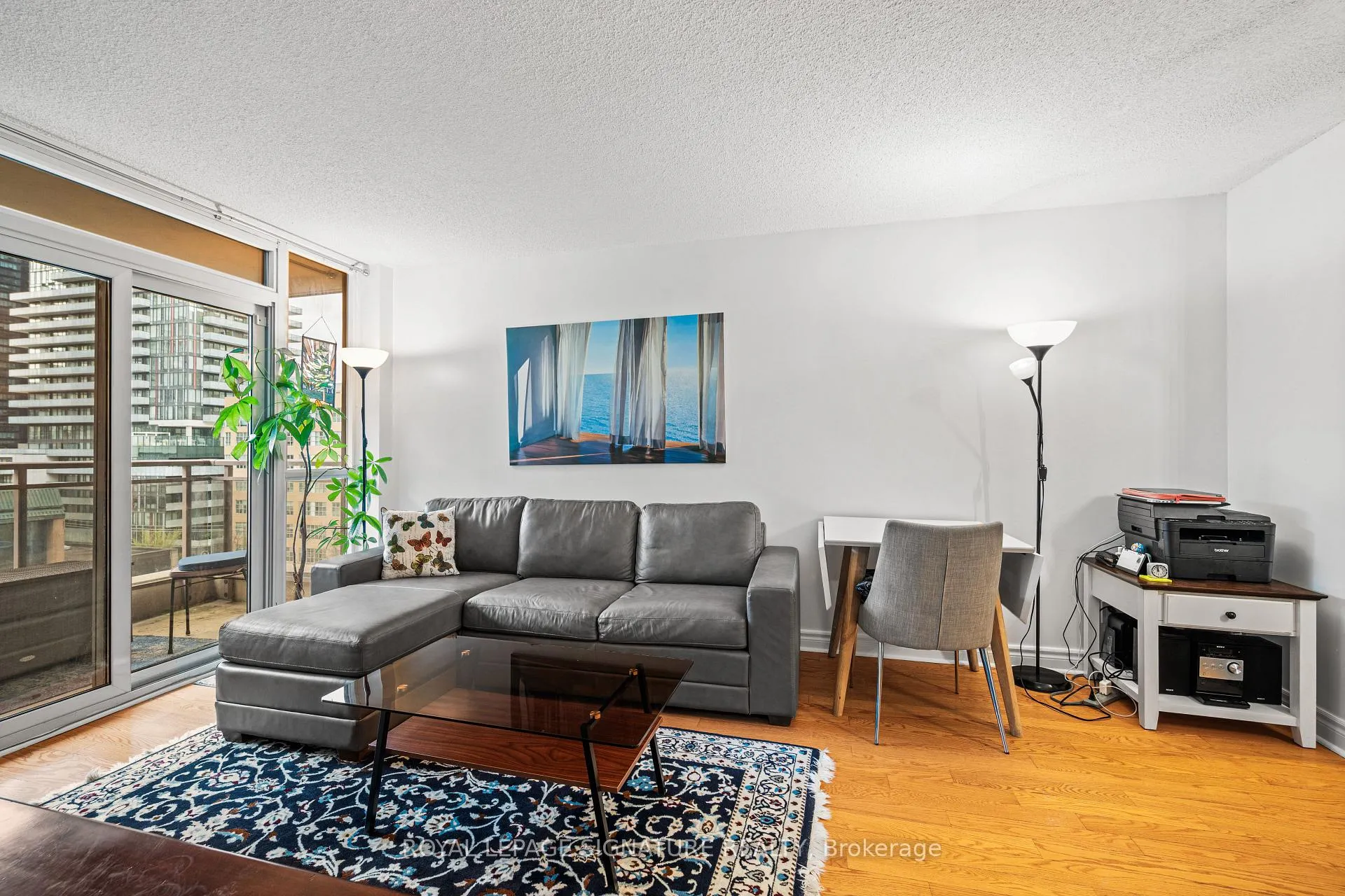 Photo 17 of Unit 813, 123 Eglinton Avenue E, Toronto, Mount Pleasant West — HOMEH