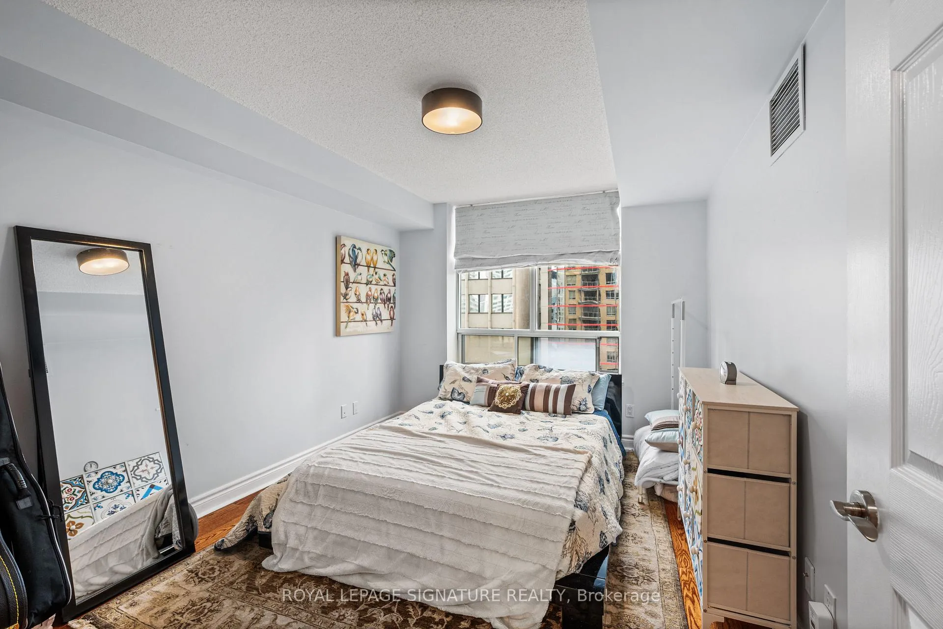 Photo 19 of Unit 813, 123 Eglinton Avenue E, Toronto, Mount Pleasant West — HOMEH
