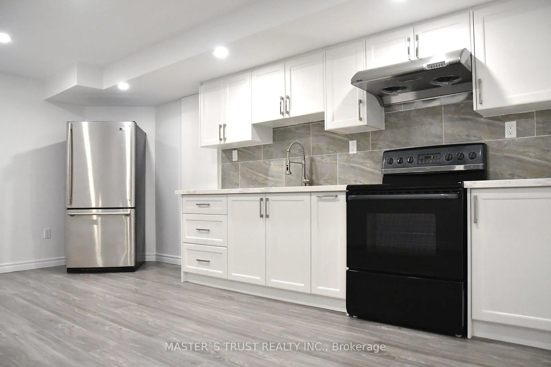 Photo 5 of 73 Bernbridge Road, Markham, Cedar Grove — HOMEH