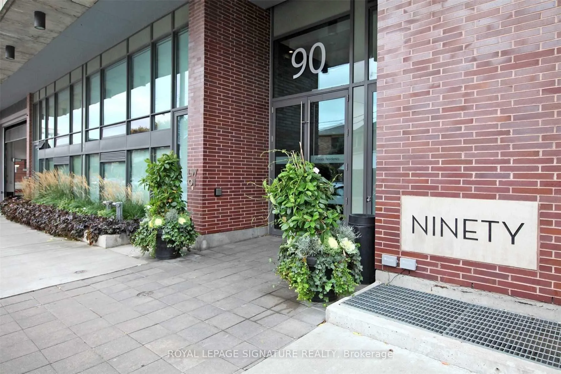 Photo 2 of Unit 801, 90 Broadview Avenue, Toronto, South Riverdale — HOMEH