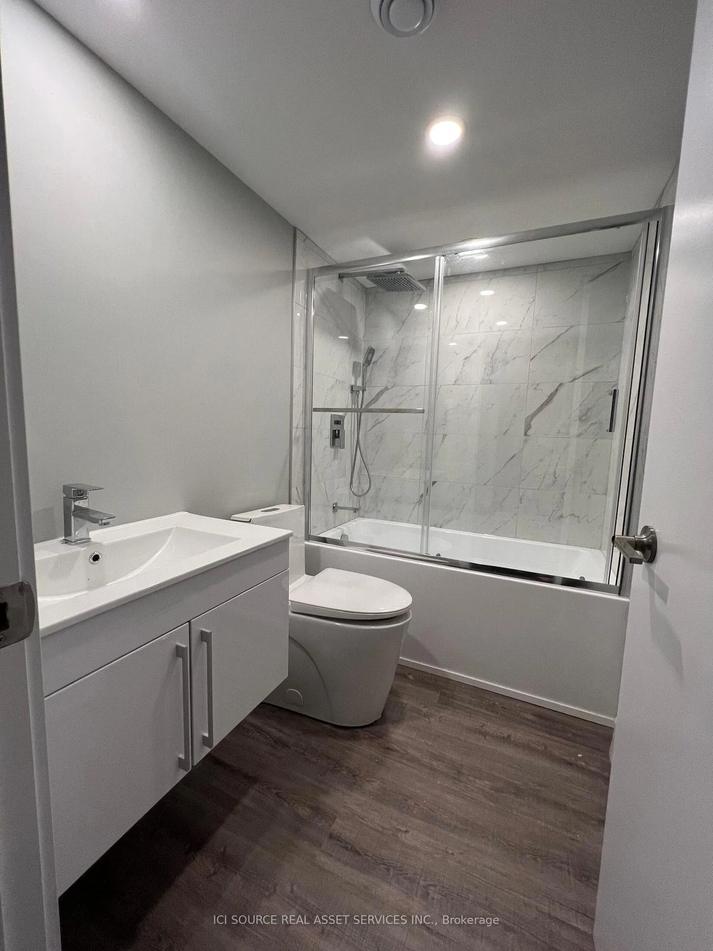 Photo 4 of Unit Basement, 15 Solva Drive, Ottawa, Crystal Beach — HOMEH