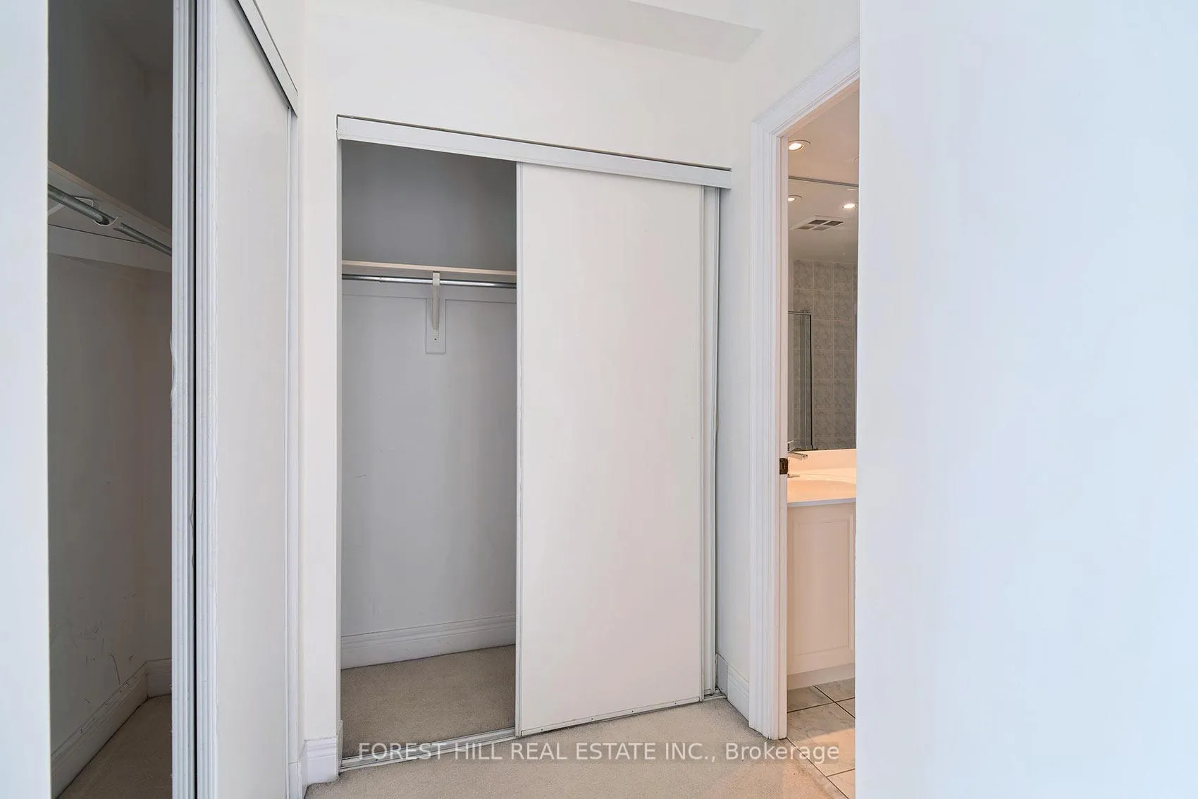 Photo 21 of Unit 805, 1 Clairtrell Road, North York, Willowdale East — HOMEH