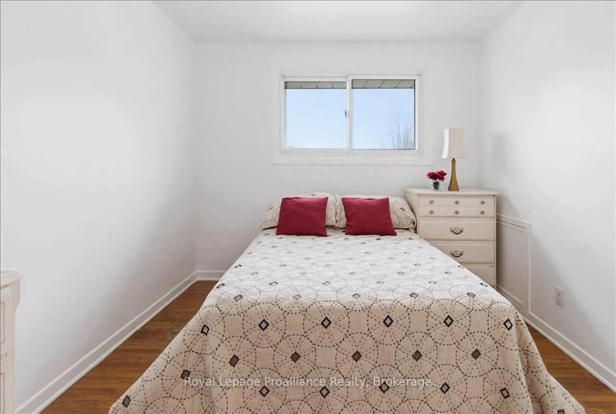 Photo 20 of 131 Prospect Hill, Quinte West, Trenton Ward — HOMEH