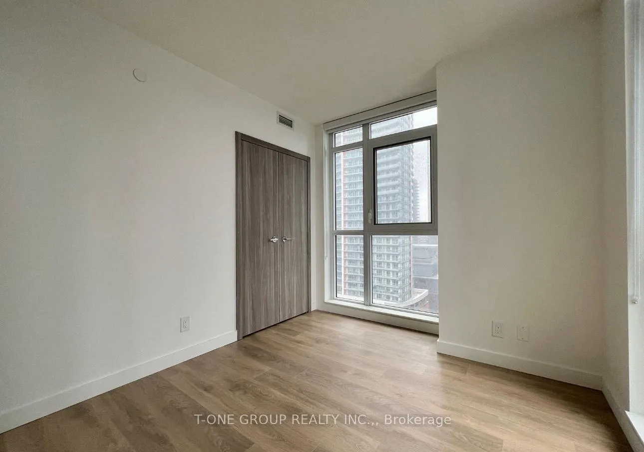 Photo 11 of Unit 3807, 38 Widmer Street, Toronto, Waterfront Communities — HOMEH