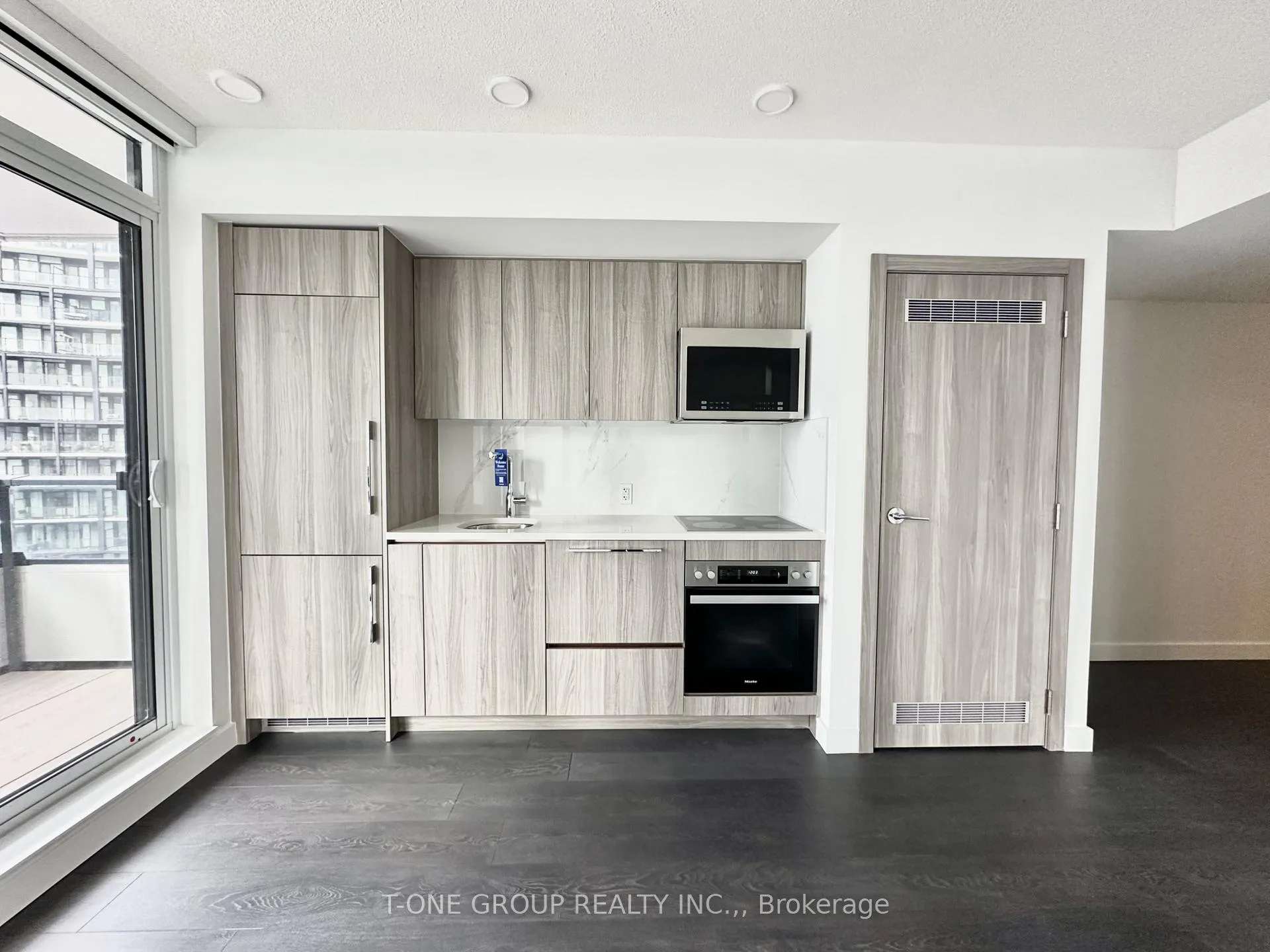 Photo 14 of Unit 3807, 38 Widmer Street, Toronto, Waterfront Communities — HOMEH