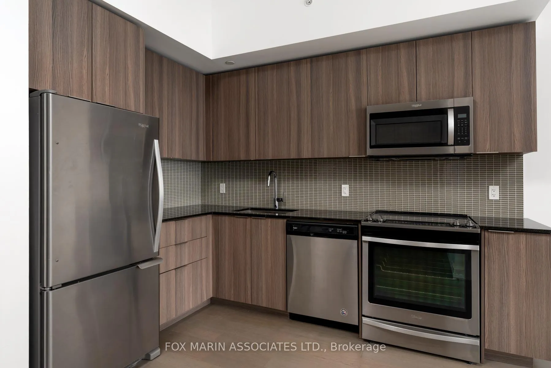 Photo 5 of Unit 5201, 30 Shore Breeze Drive, Etobicoke, Mimico — HOMEH