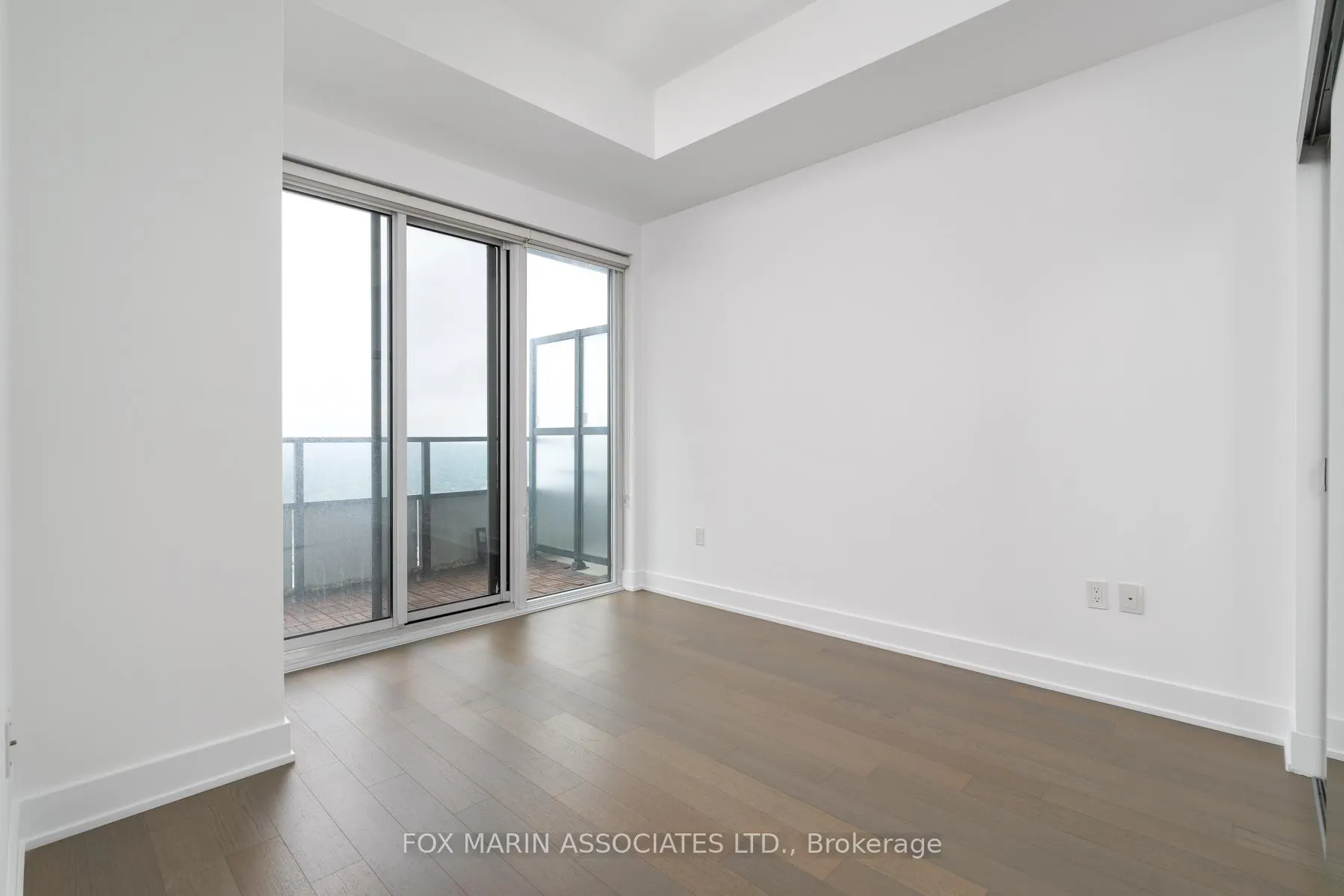 Photo 12 of Unit 5201, 30 Shore Breeze Drive, Etobicoke, Mimico — HOMEH