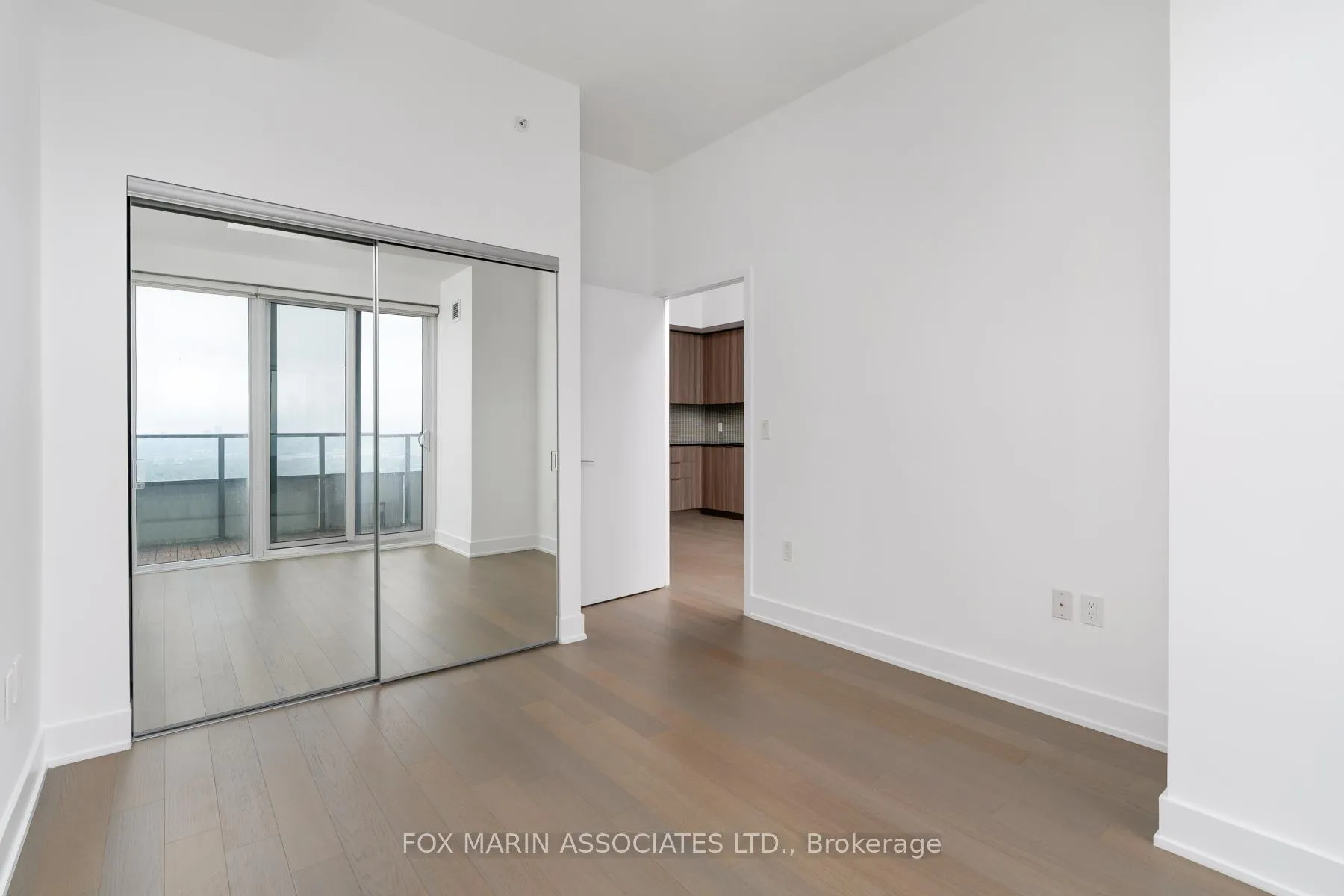 Photo 14 of Unit 5201, 30 Shore Breeze Drive, Etobicoke, Mimico — HOMEH