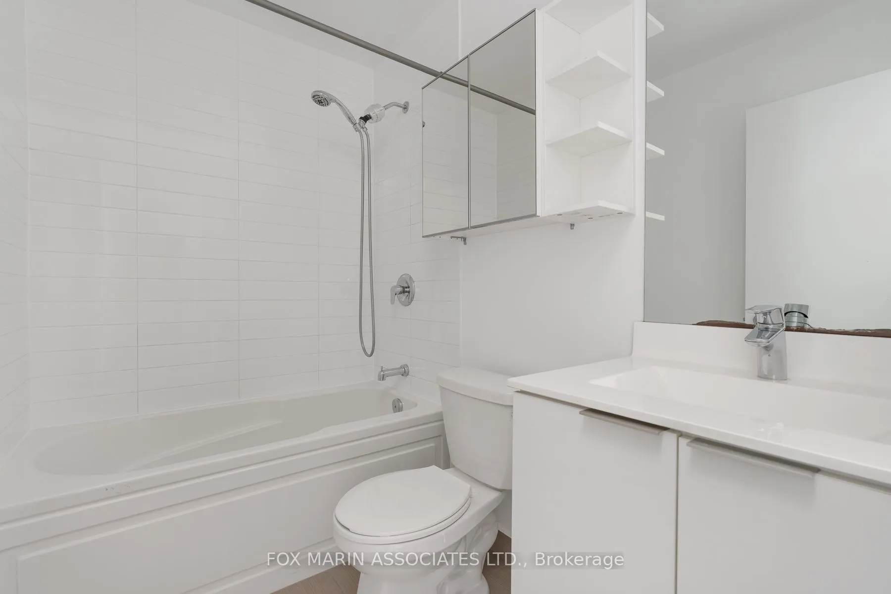 Photo 23 of Unit 5201, 30 Shore Breeze Drive, Etobicoke, Mimico — HOMEH