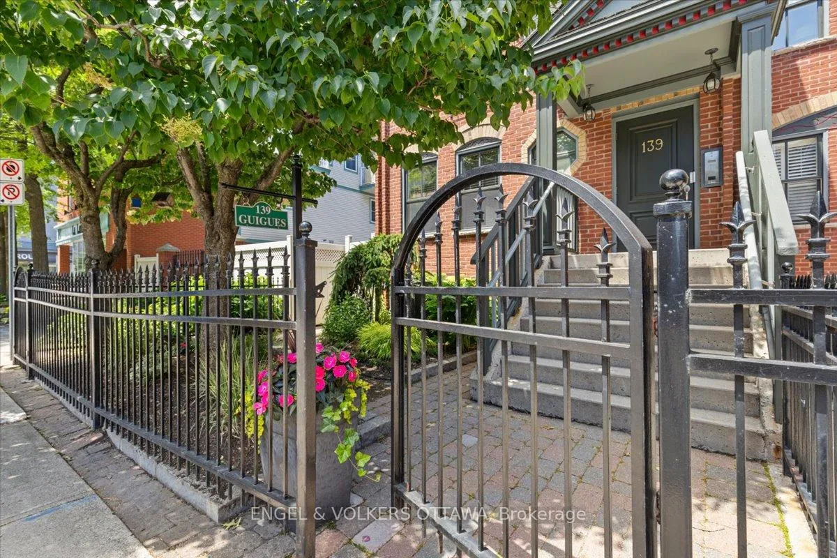 Photo 2 of Unit 2, 139 Guigues Avenue, Ottawa, Lower Town/Byward Market — HOMEH