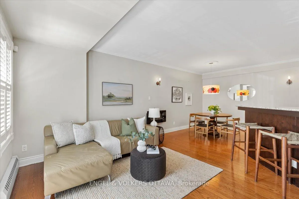 Photo 7 of Unit 2, 139 Guigues Avenue, Ottawa, Lower Town/Byward Market — HOMEH